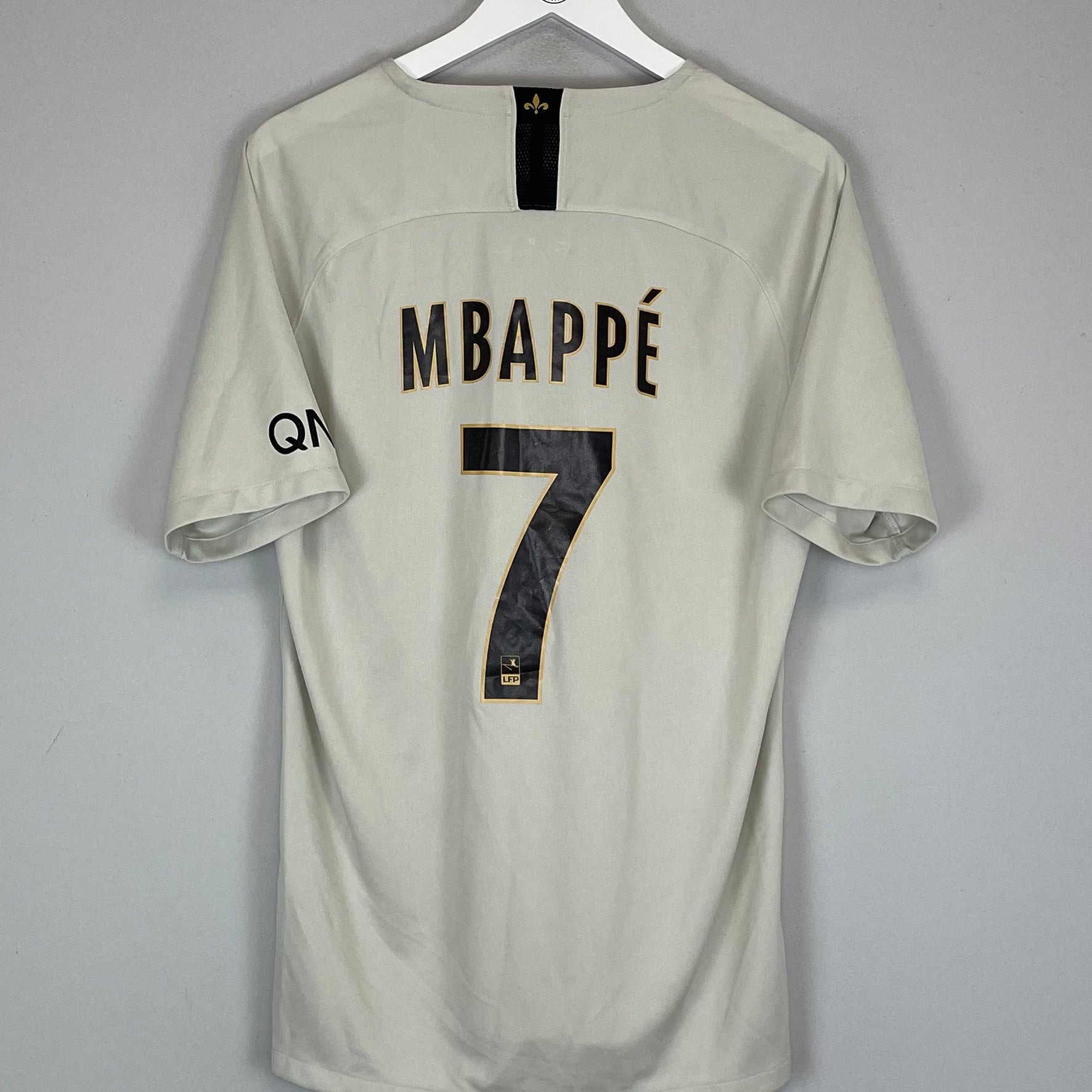 Shop 2018/19 PSG MBAPPE #7 AWAY SHIRT (L) NIKE, classic football shirts, vintage football shirts & retro soccer jerseys at Cult Kits