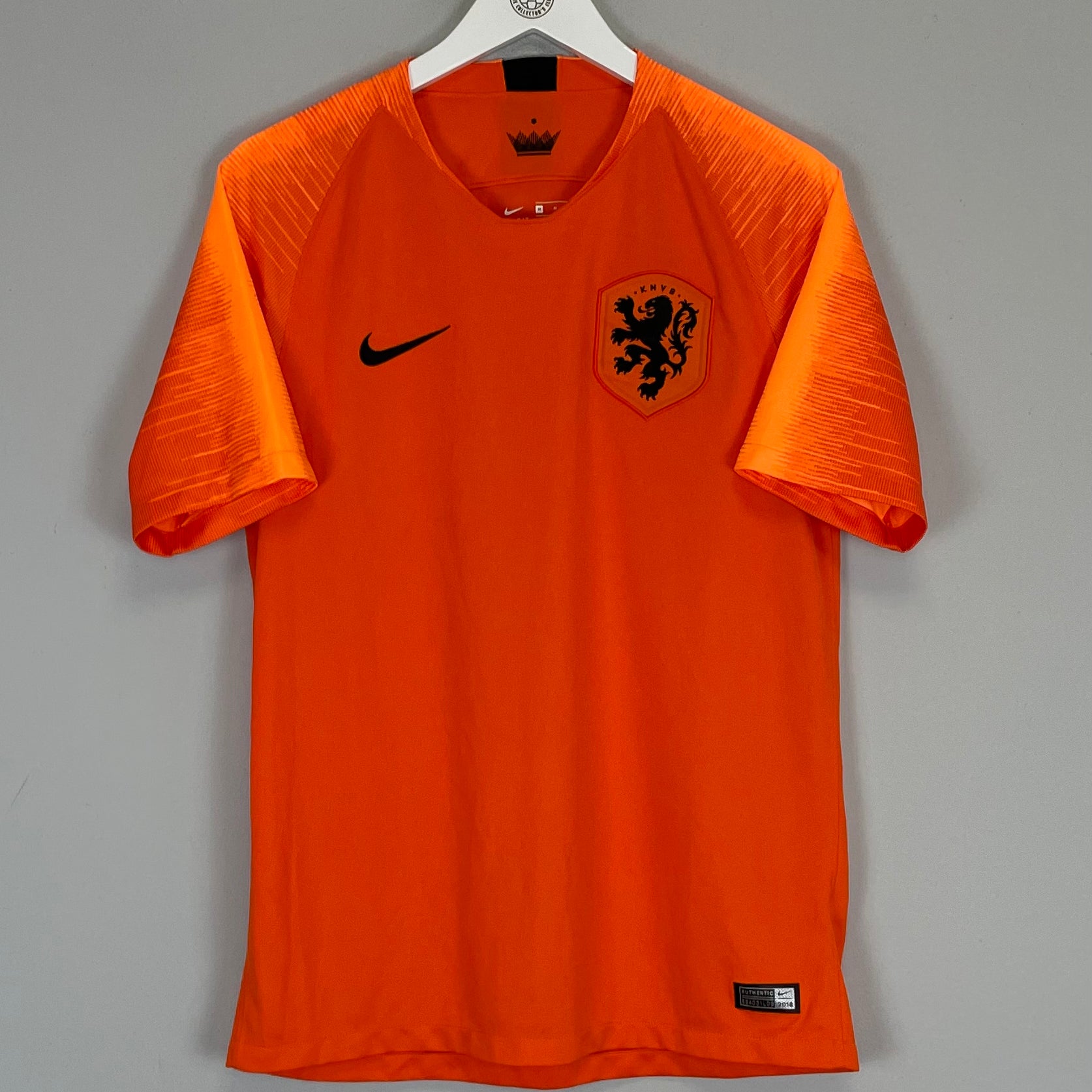 Shop 2018/19 NETHERLANDS HOME SHIRT (M) NIKE, classic football shirts, vintage football shirts & retro soccer jerseys at Cult Kits