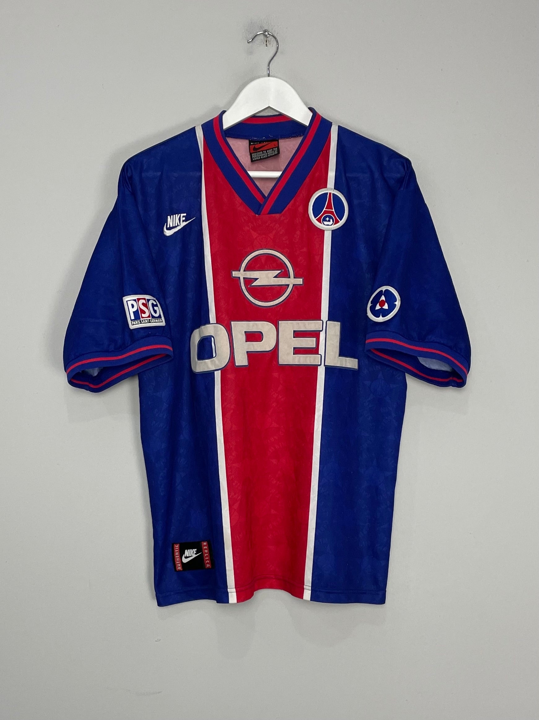 Shop 1995/96 PSG HOME SHIRT (L) NIKE, classic football shirts, vintage football shirts & retro soccer jerseys at Cult Kits
