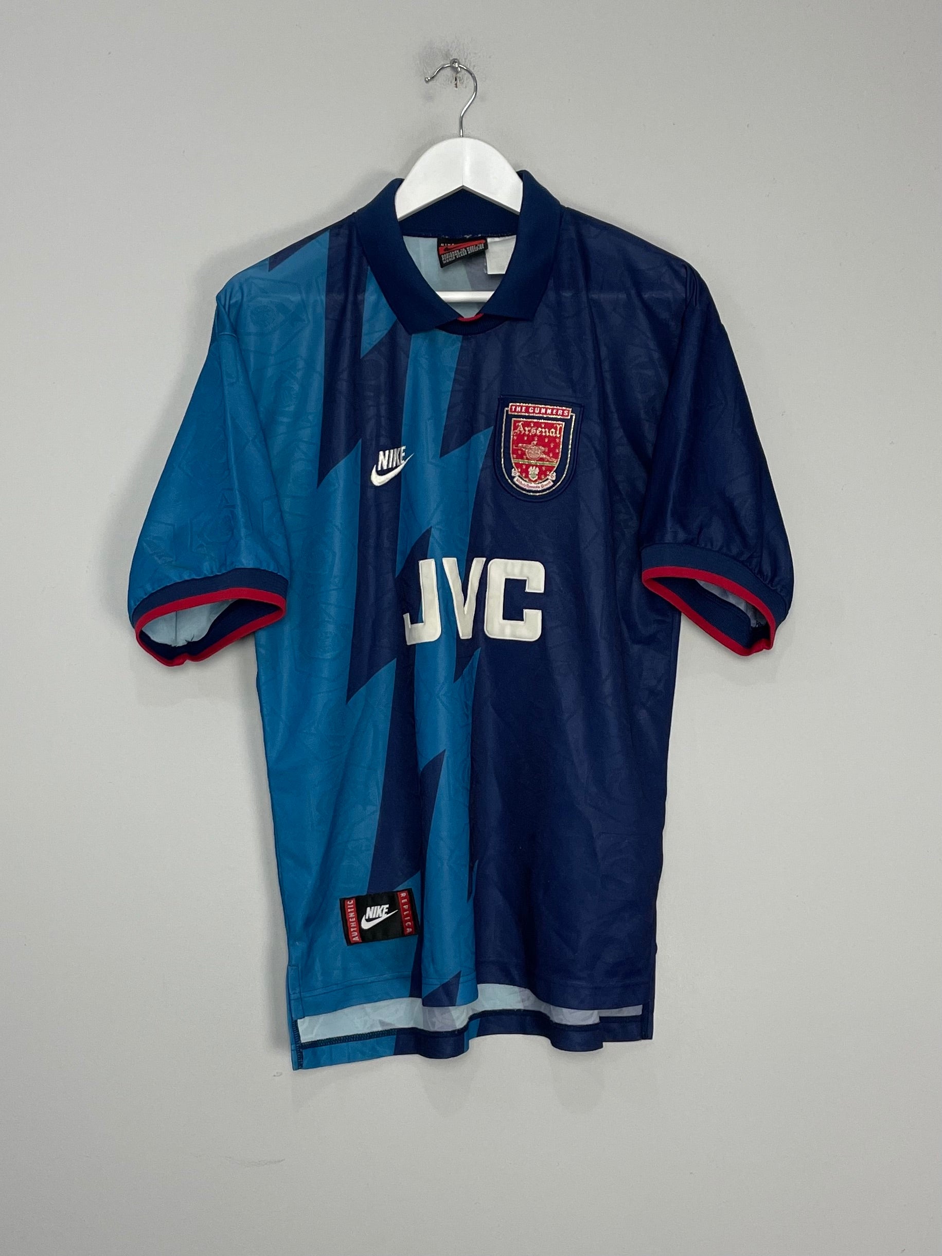 Shop 1995/96 ARSENAL AWAY SHIRT (L) NIKE, classic football shirts, vintage football shirts & retro soccer jerseys at Cult Kits