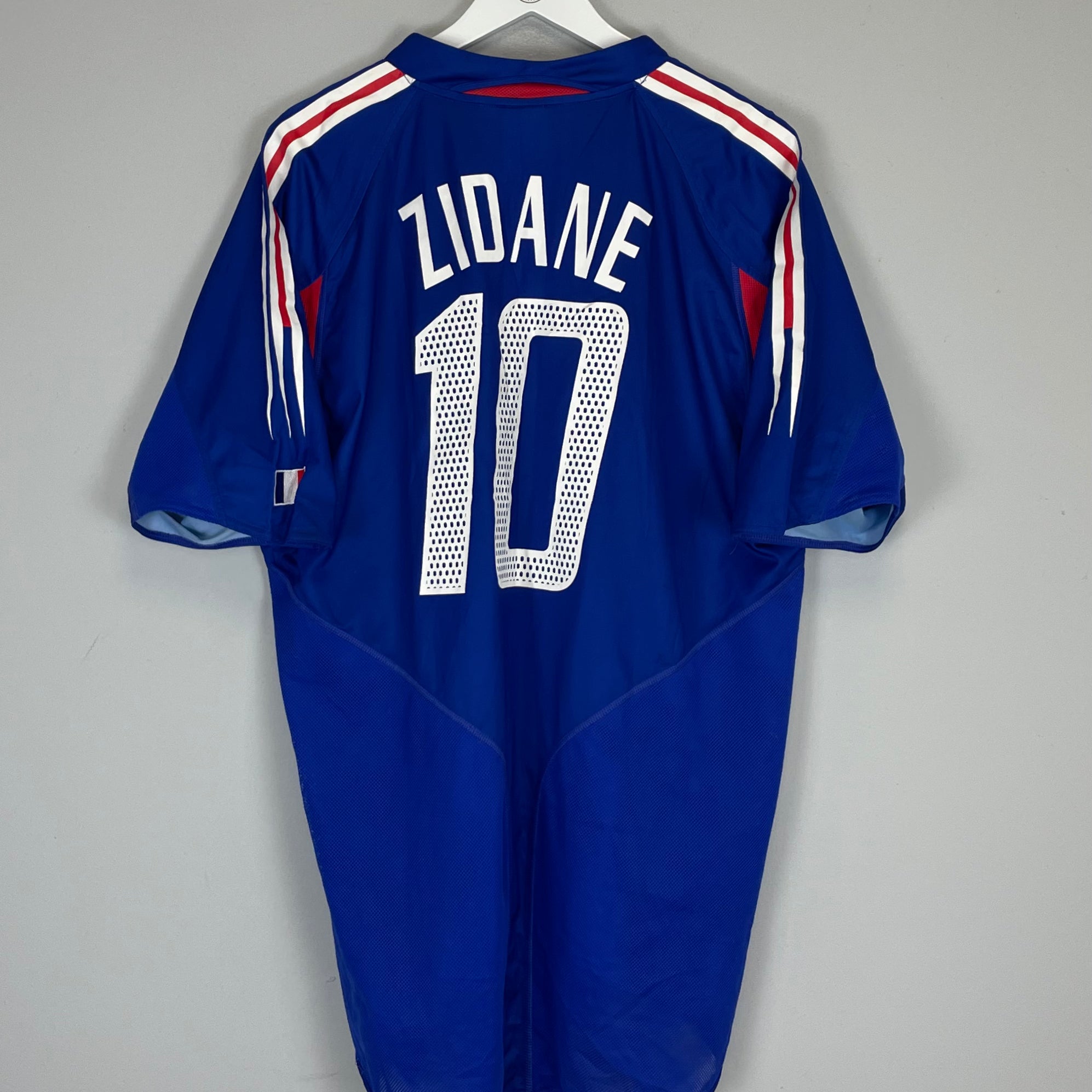 Shop 2004/06 FRANCE ZIDANE #10 HOME SHIRT (XL) ADIDAS, classic football shirts, vintage football shirts & retro soccer jerseys at Cult Kits