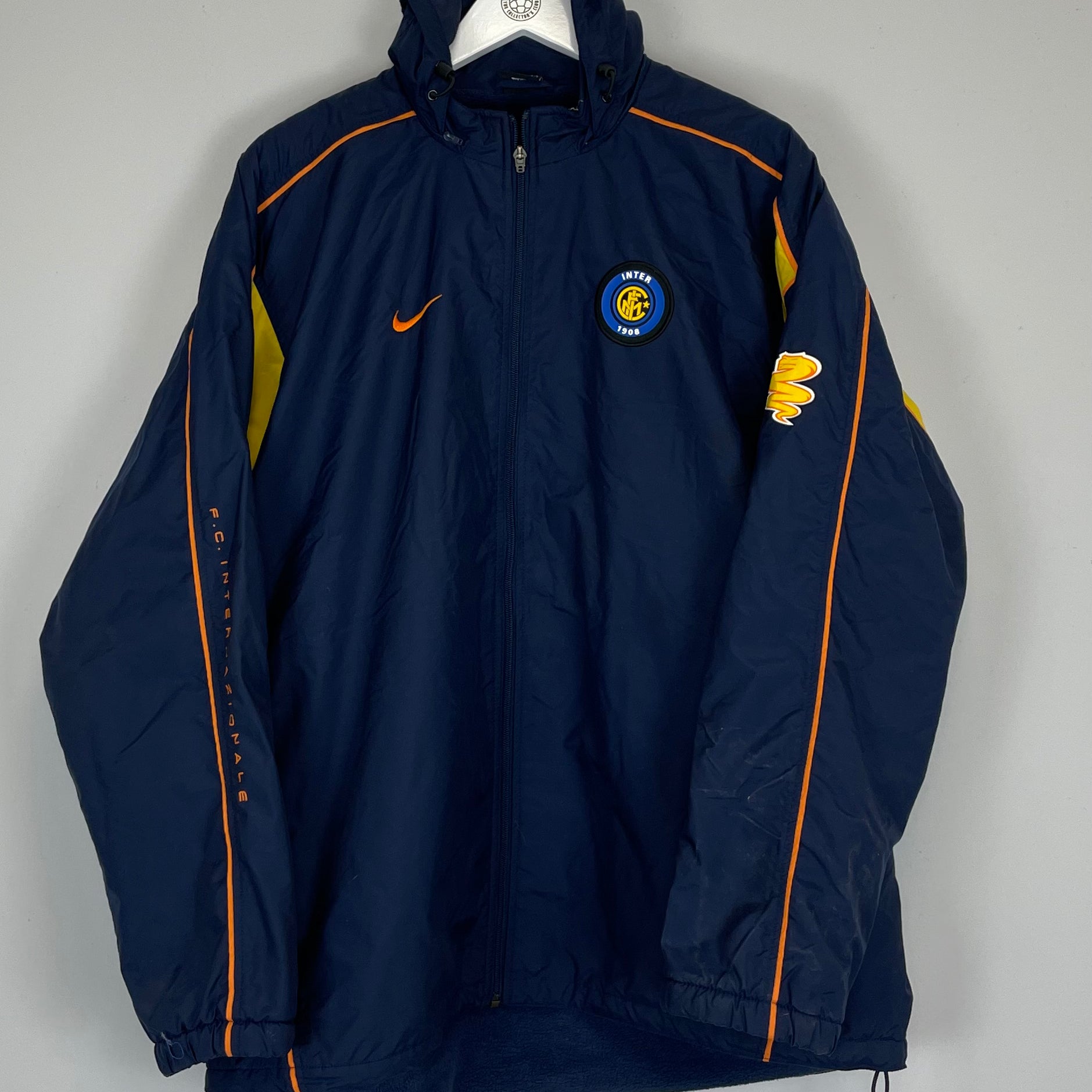 Shop 2001/02 INTER MILAN FLEECE LINED JACKET (L) NIKE, classic football shirts, vintage football shirts & retro soccer jerseys at Cult Kits