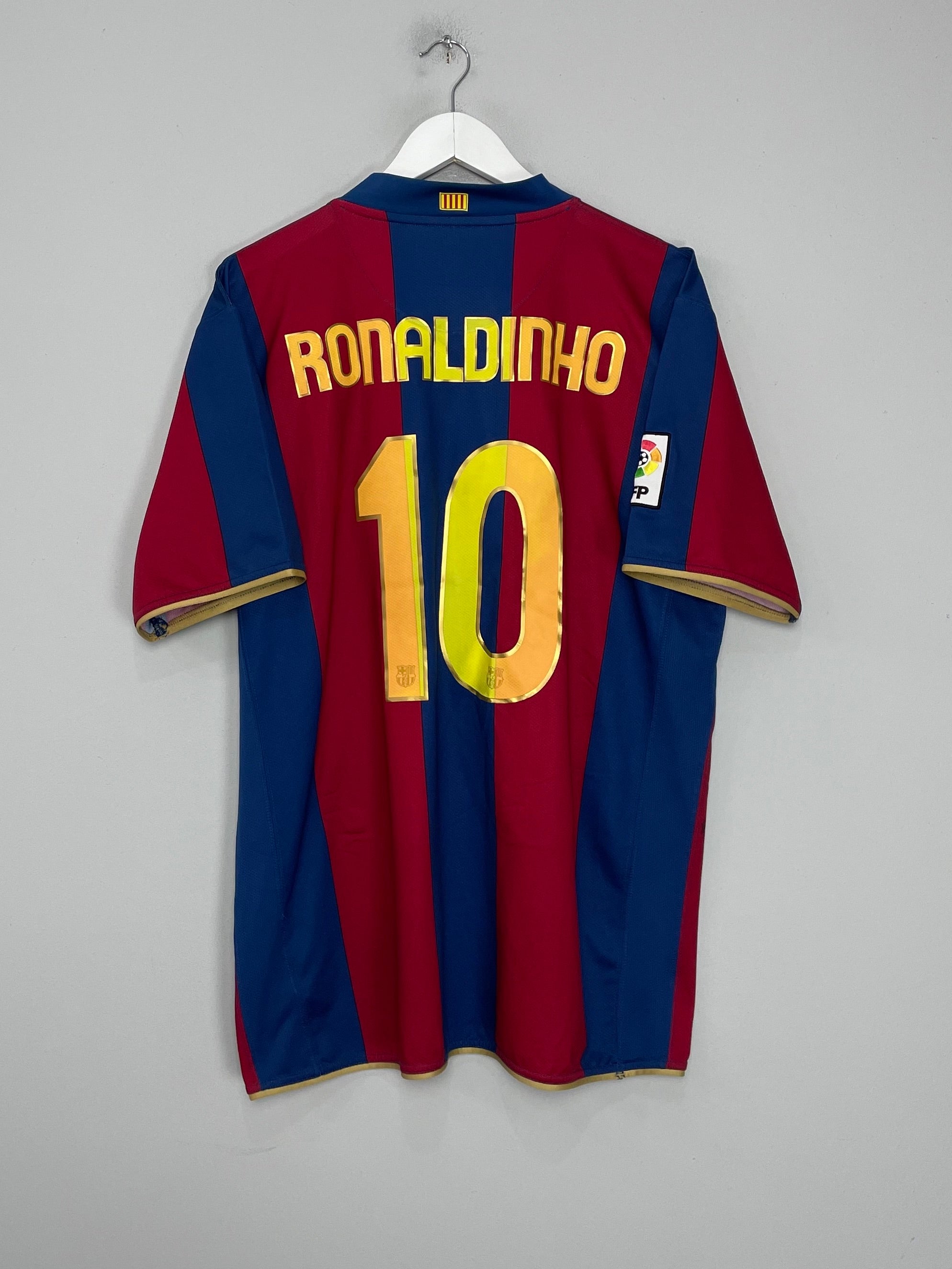 Shop 2007/08 BARCELONA RONALDINHO #10 HOME SHIRT (XL) NIKE, classic football shirts, vintage football shirts & retro soccer jerseys at Cult Kits