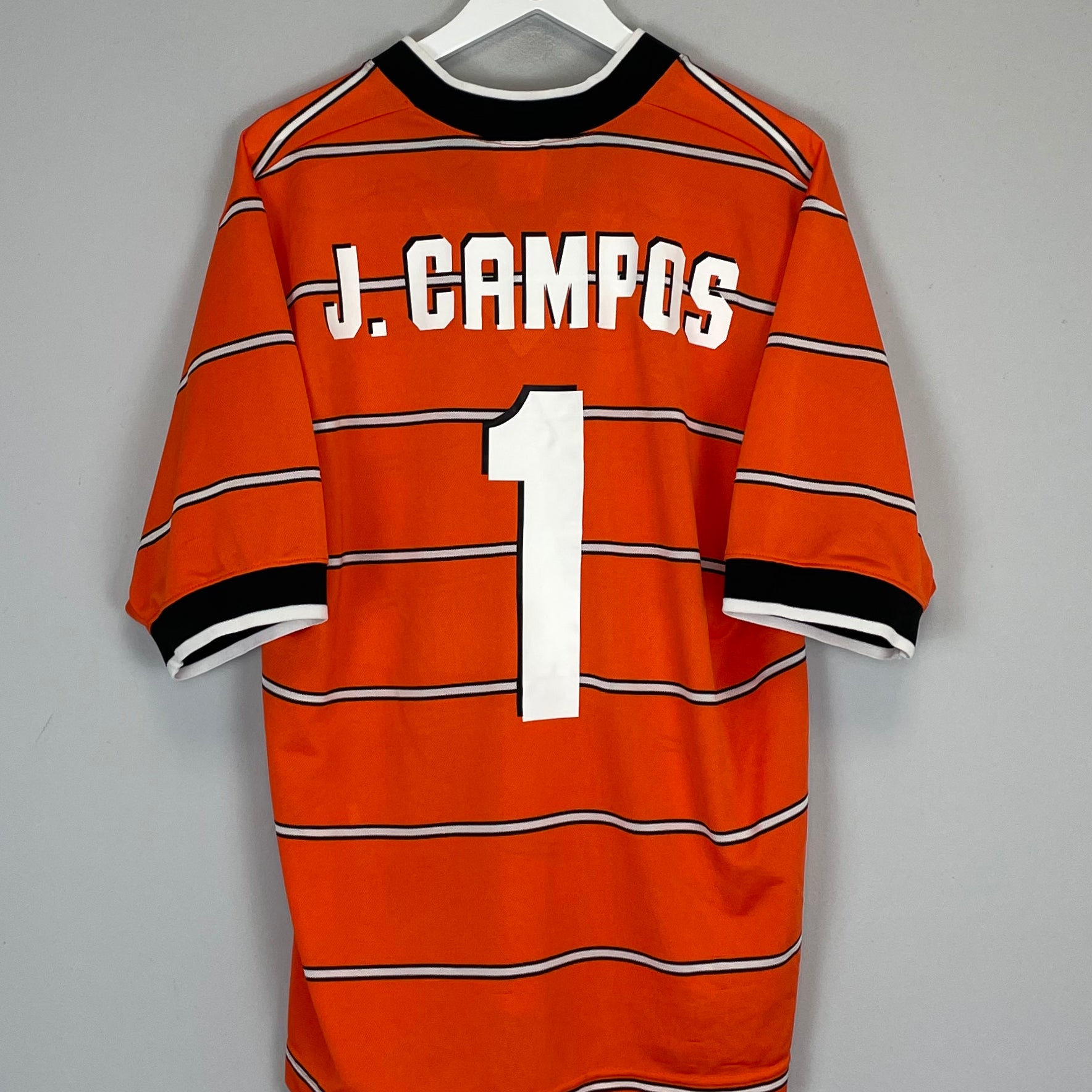 Shop 1997/98 UNAM PUMAS J.CAMPOS #1 GK SHIRT (M) NIKE, classic football shirts, vintage football shirts & retro soccer jerseys at Cult Kits