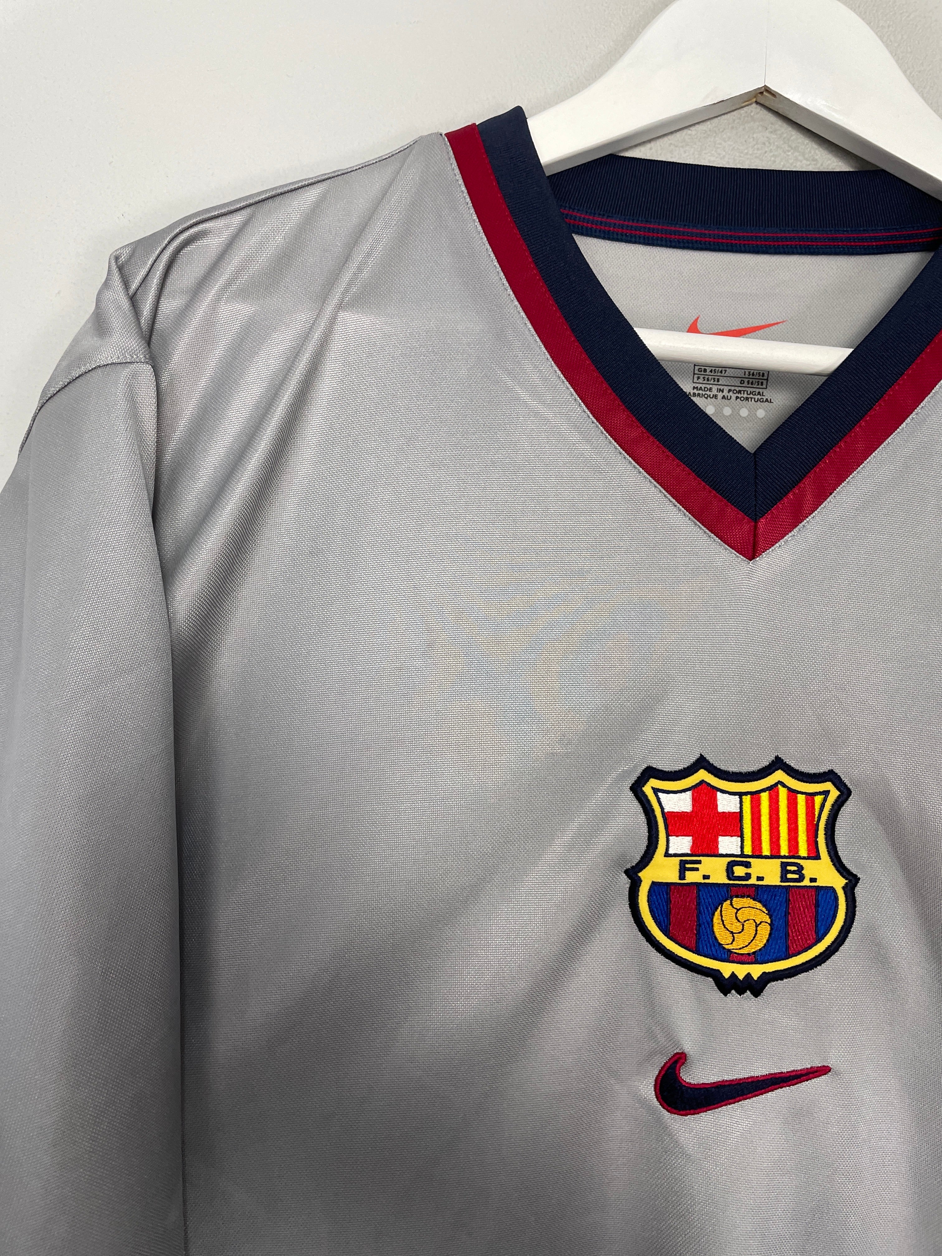 Shop 1998/01 BARCELONA #19 *PLAYER ISSUE* BNWT AWAY SHIRT (XL) NIKE, classic football shirts, vintage football shirts & retro soccer jerseys at Cult Kits