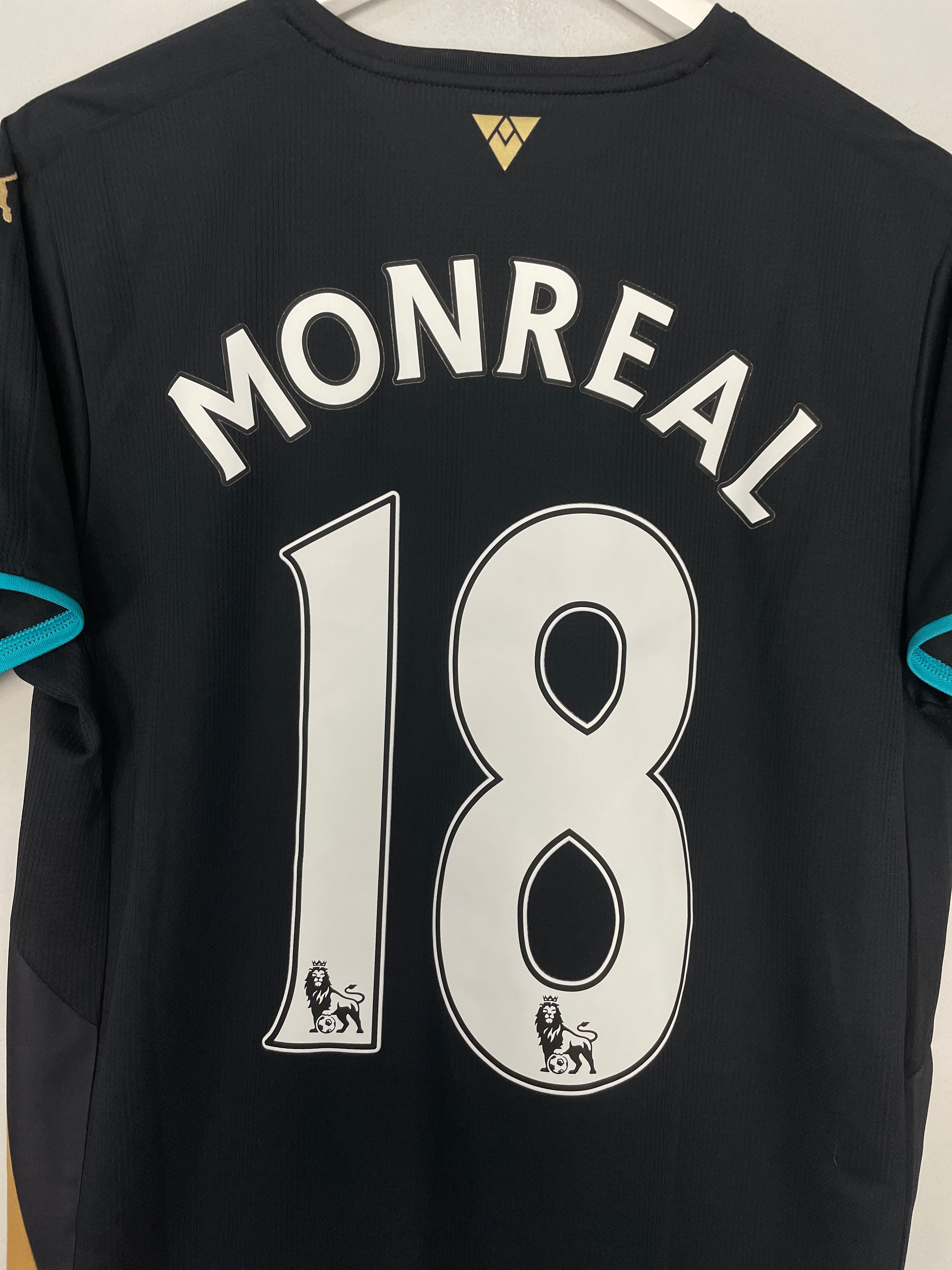 Shop 2015/16 ARSENAL MONREAL #18 THIRD SHIRT (M) PUMA, classic football shirts, vintage football shirts & retro soccer jerseys at Cult Kits