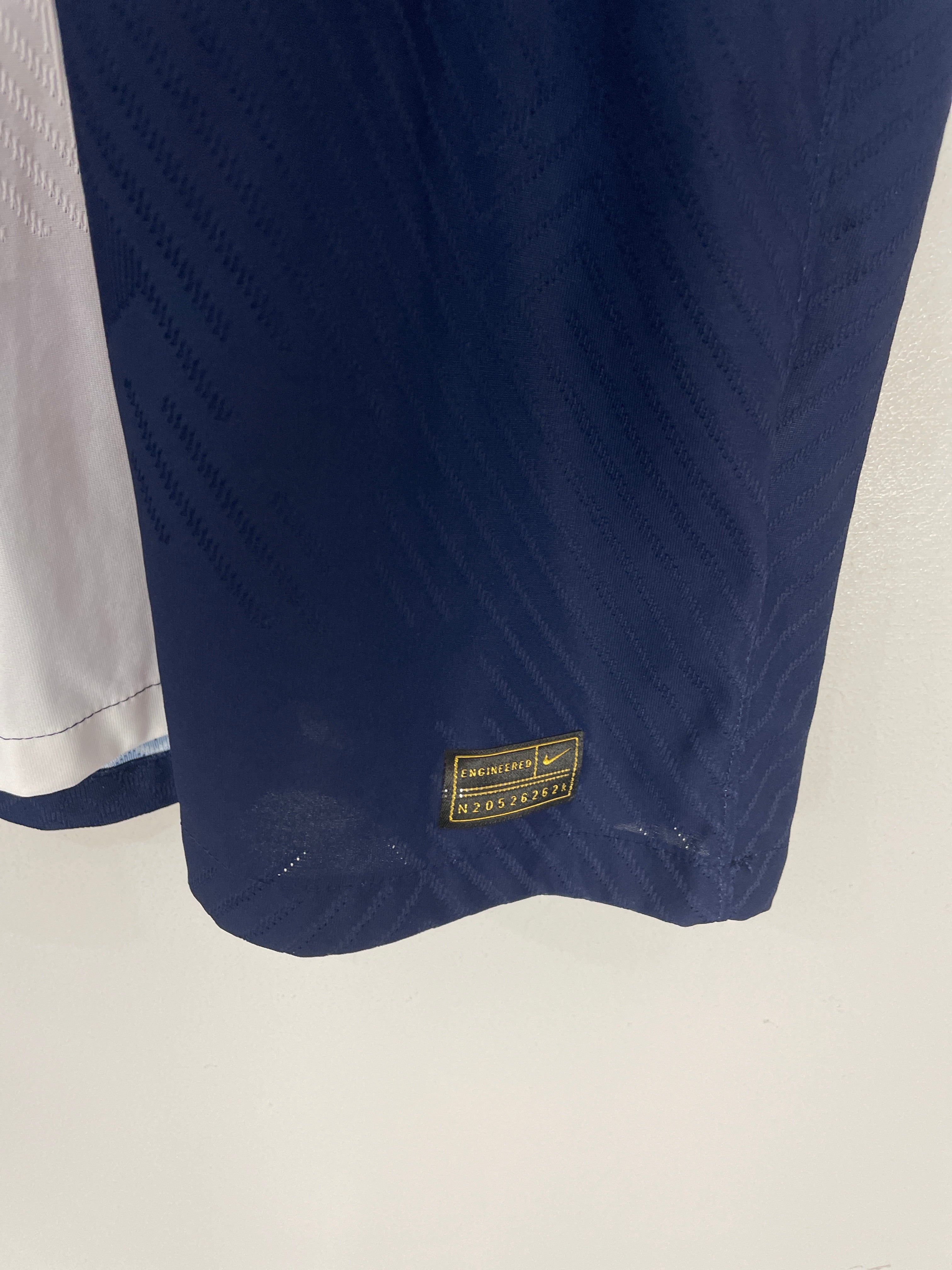 Shop 2022/23 PSG AUTHENTIC HOME SHIRT (XL) NIKE, classic football shirts, vintage football shirts & retro soccer jerseys at Cult Kits