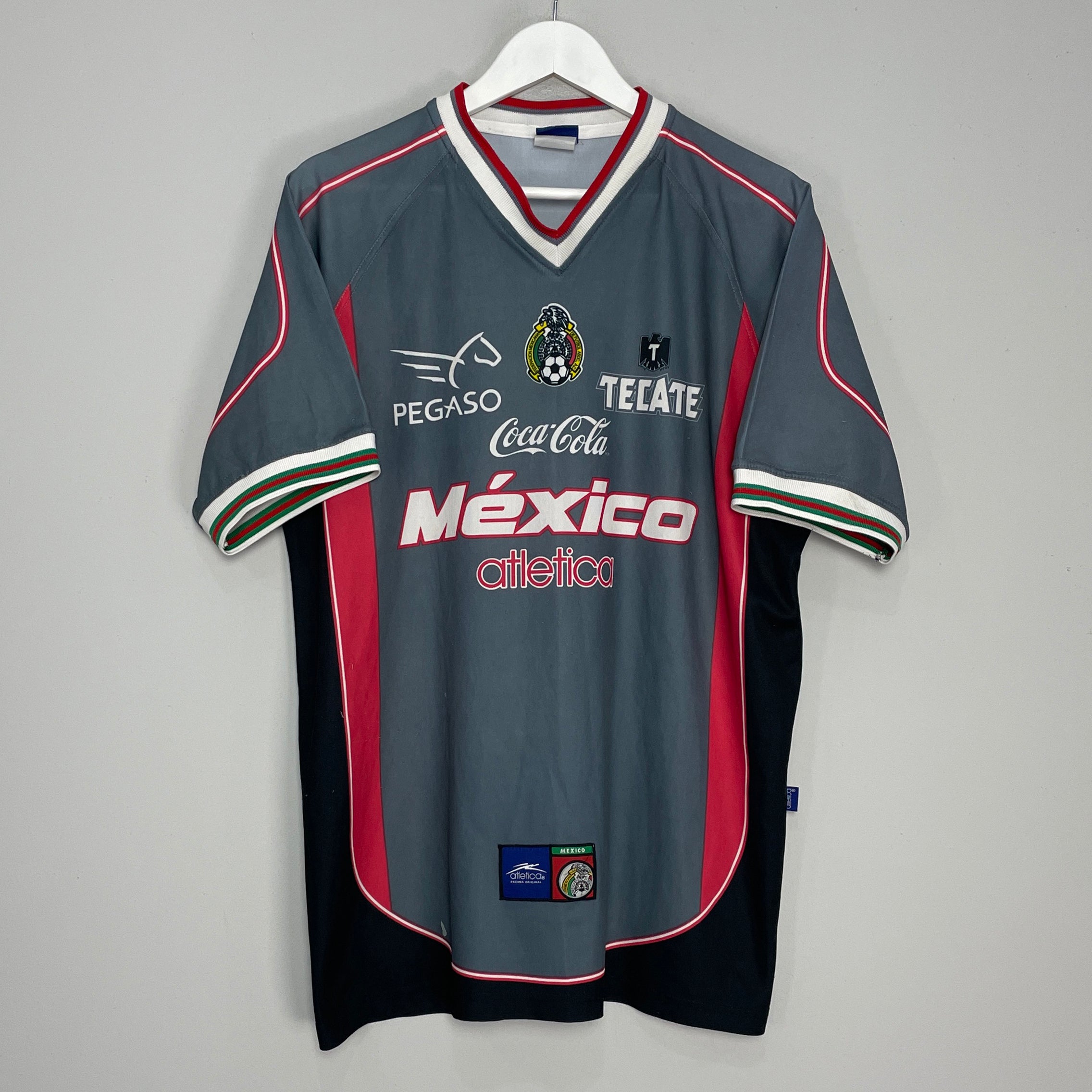 Shop 2000/01 MEXICO TRAINING SHIRT (M) ATLETICA, classic football shirts, vintage football shirts & retro soccer jerseys at Cult Kits