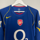 Shop 2004/05 ARSENAL V.PERSIE #11 L/S AWAY SHIRT (M) NIKE, classic football shirts, vintage football shirts & retro soccer jerseys at Cult Kits