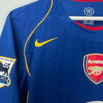 Shop 2004/05 ARSENAL V.PERSIE #11 L/S AWAY SHIRT (M) NIKE, classic football shirts, vintage football shirts & retro soccer jerseys at Cult Kits