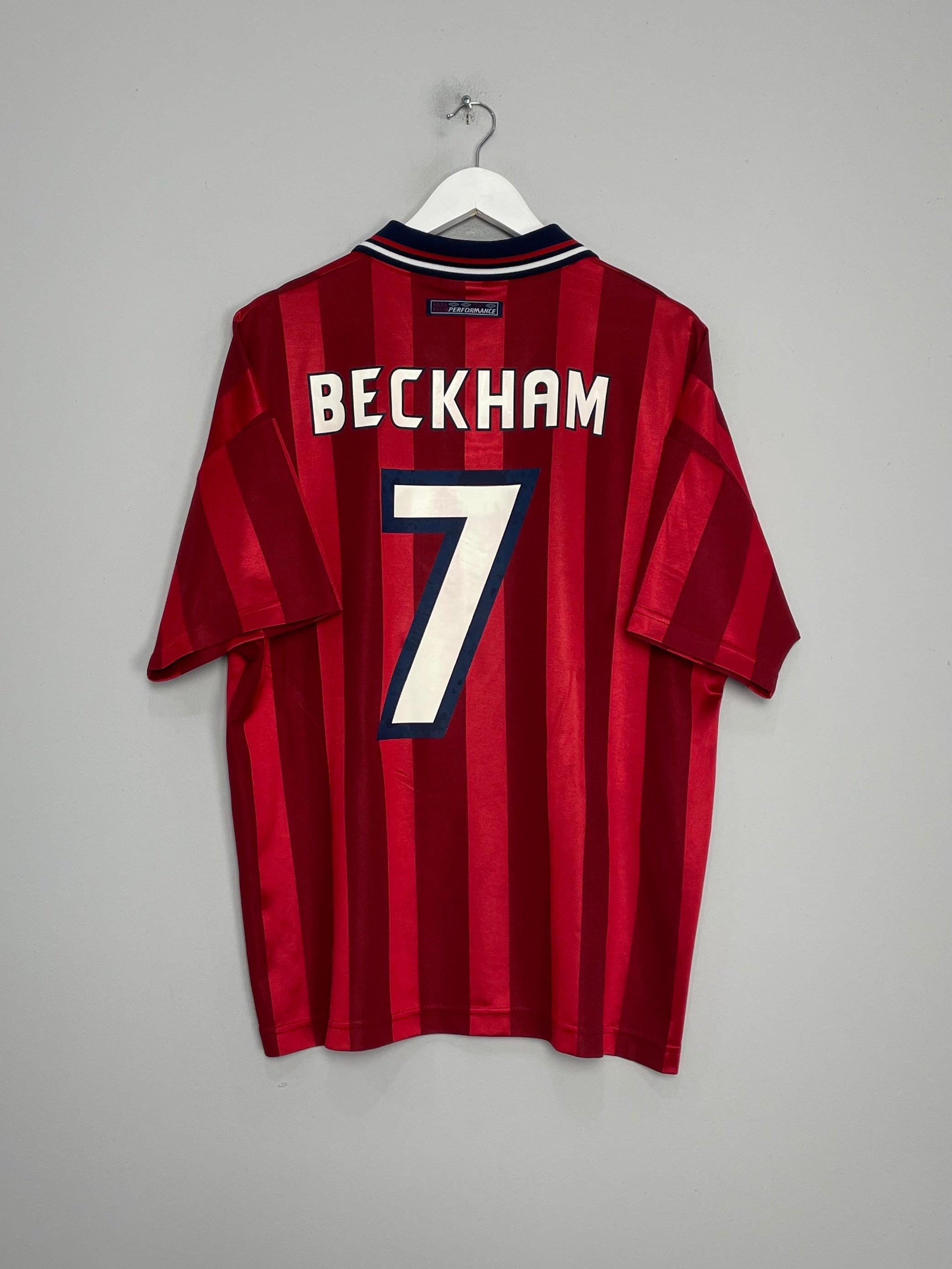 Shop 1997/99 ENGLAND BECKHAM #7 AWAY SHIRT (M) UMBRO, classic football shirts, vintage football shirts & retro soccer jerseys at Cult Kits