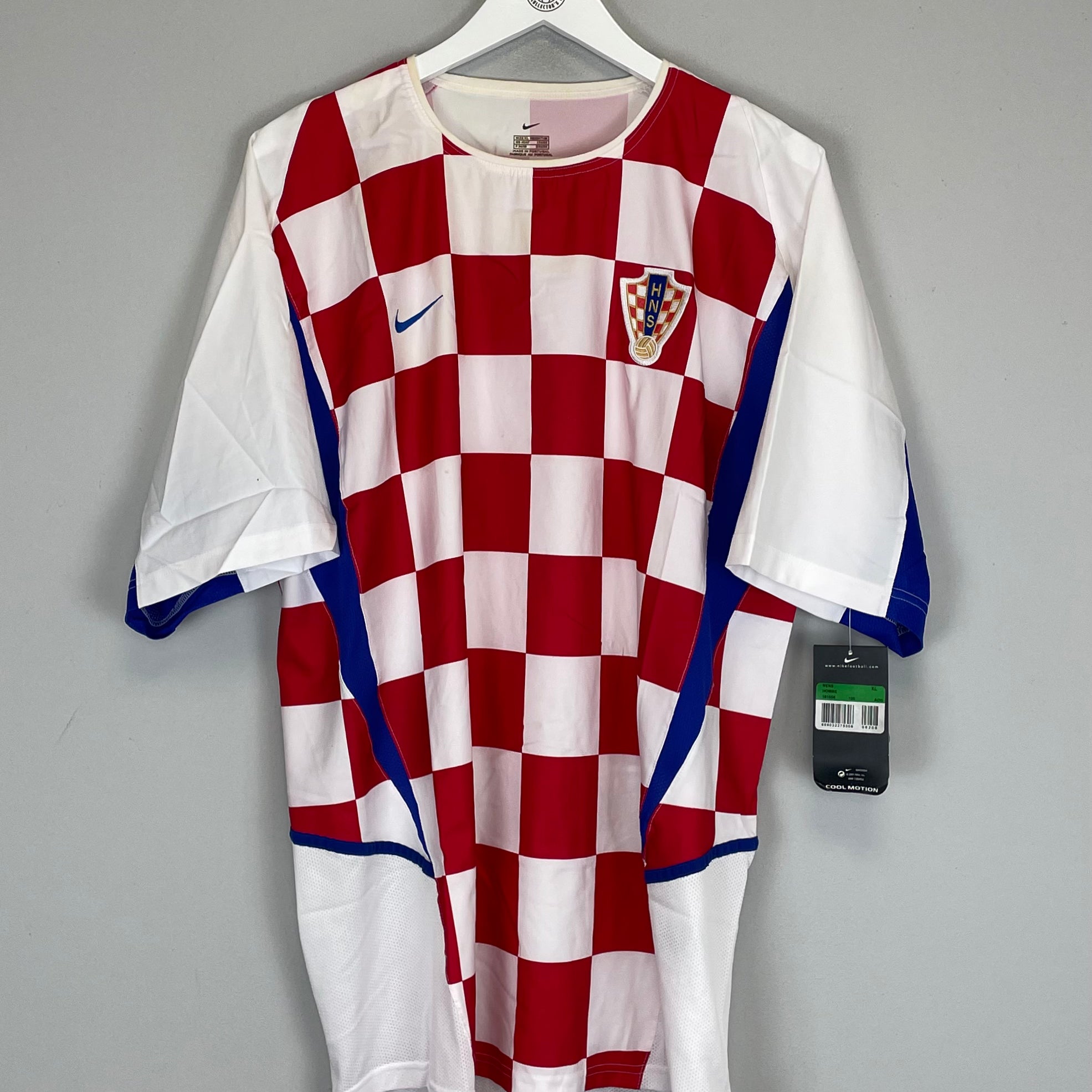 Shop 2002/04 CROATIA *BNWT* HOME SHIRT (XL) NIKE, classic football shirts, vintage football shirts & retro soccer jerseys at Cult Kits