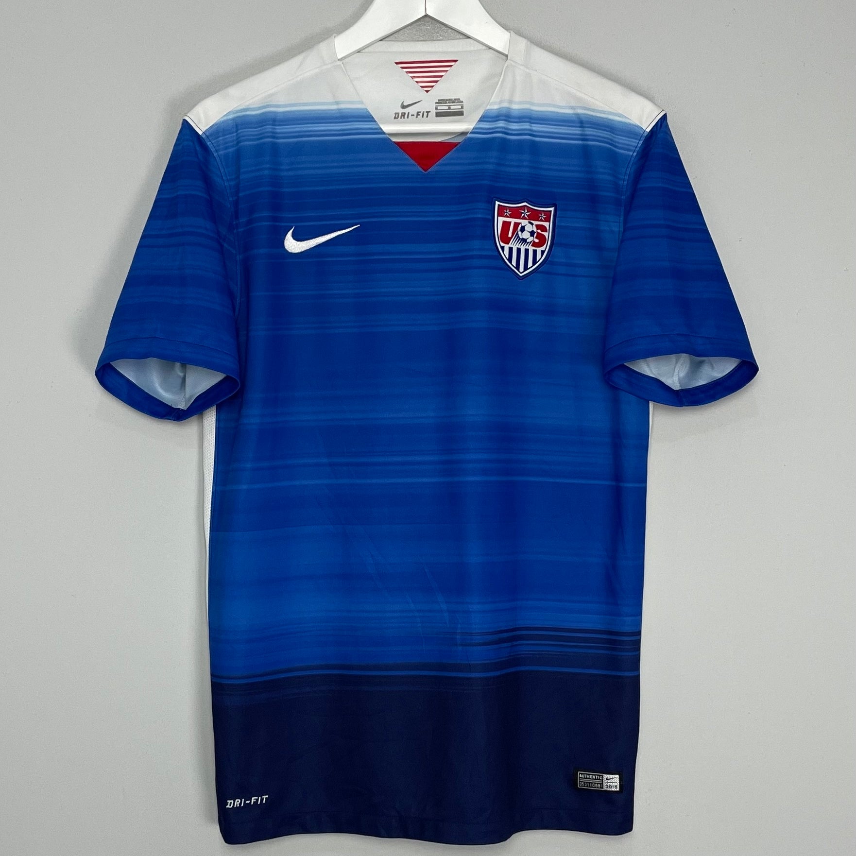 Shop 2015/16 USA AWAY SHIRT (M) NIKE, classic football shirts, vintage football shirts & retro soccer jerseys at Cult Kits