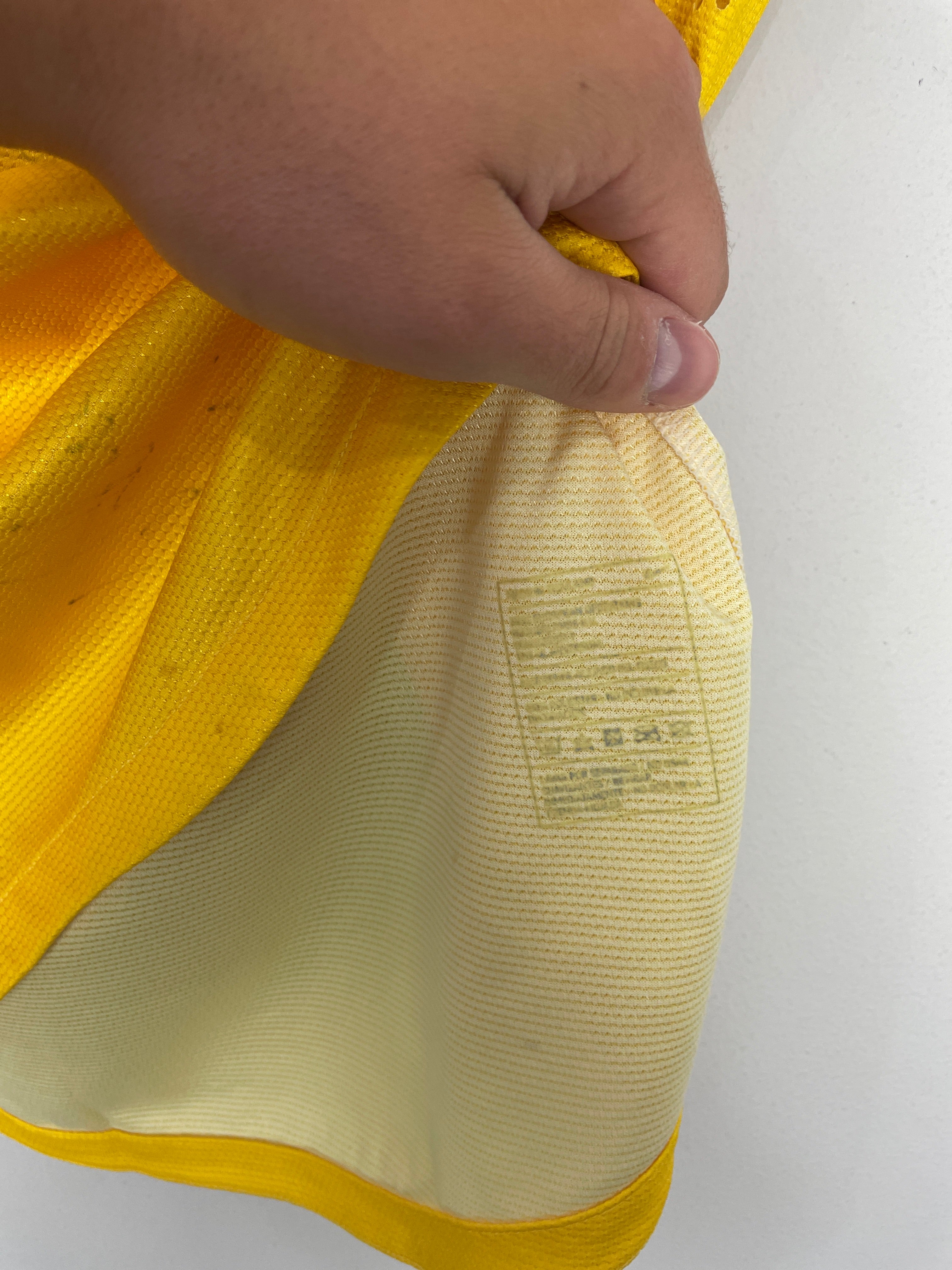 Shop 2013/14 CLUB AMERICA M.ZUNIGA #28 *PLAYER ISSUE* SQUAD SIGNED HOME SHIRT (M) NIKE, classic football shirts, vintage football shirts & retro soccer jerseys at Cult Kits