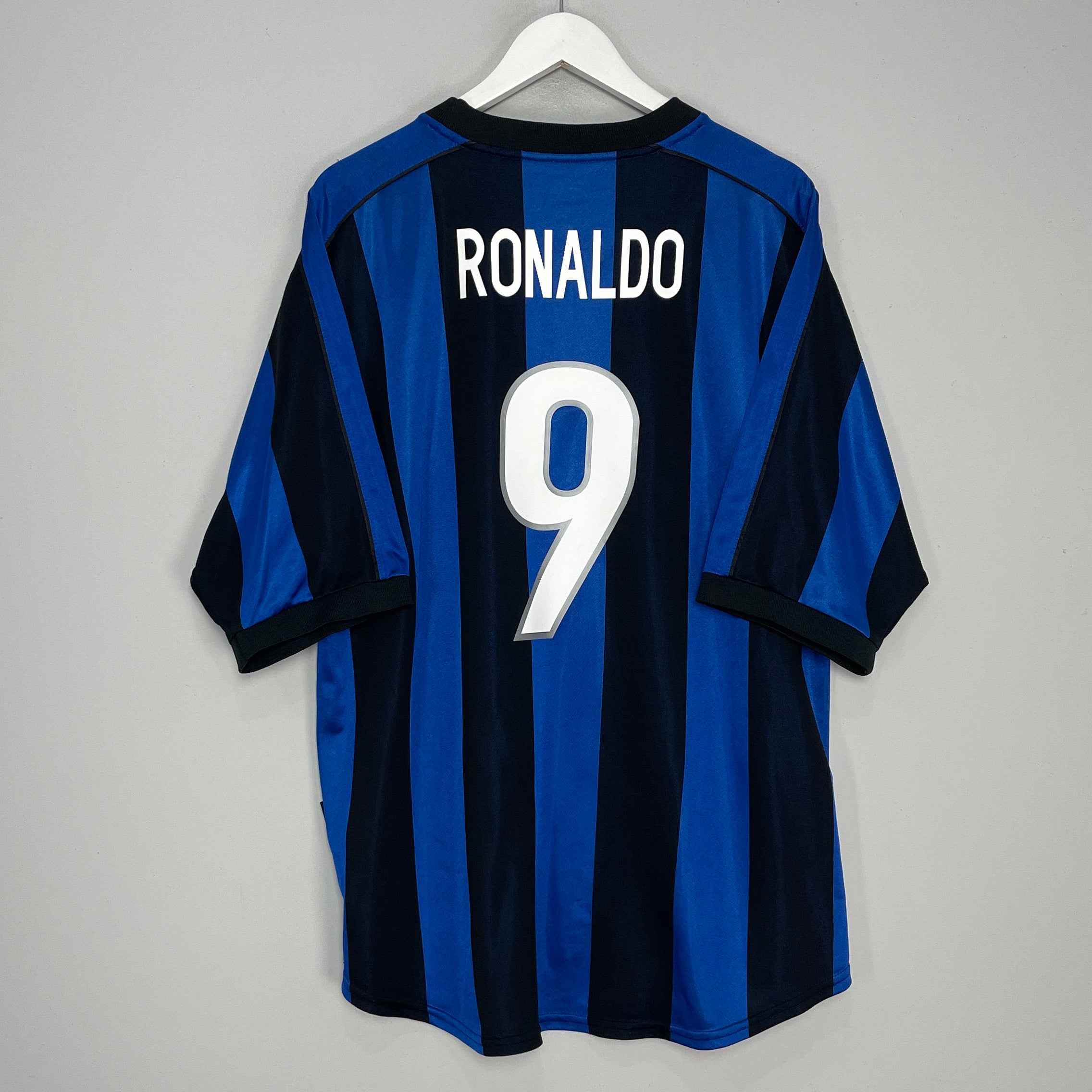 Shop 1999/00 INTER MILAN RONALDO #9 HOME SHIRT (XL) NIKE, classic football shirts, vintage football shirts & retro soccer jerseys at Cult Kits