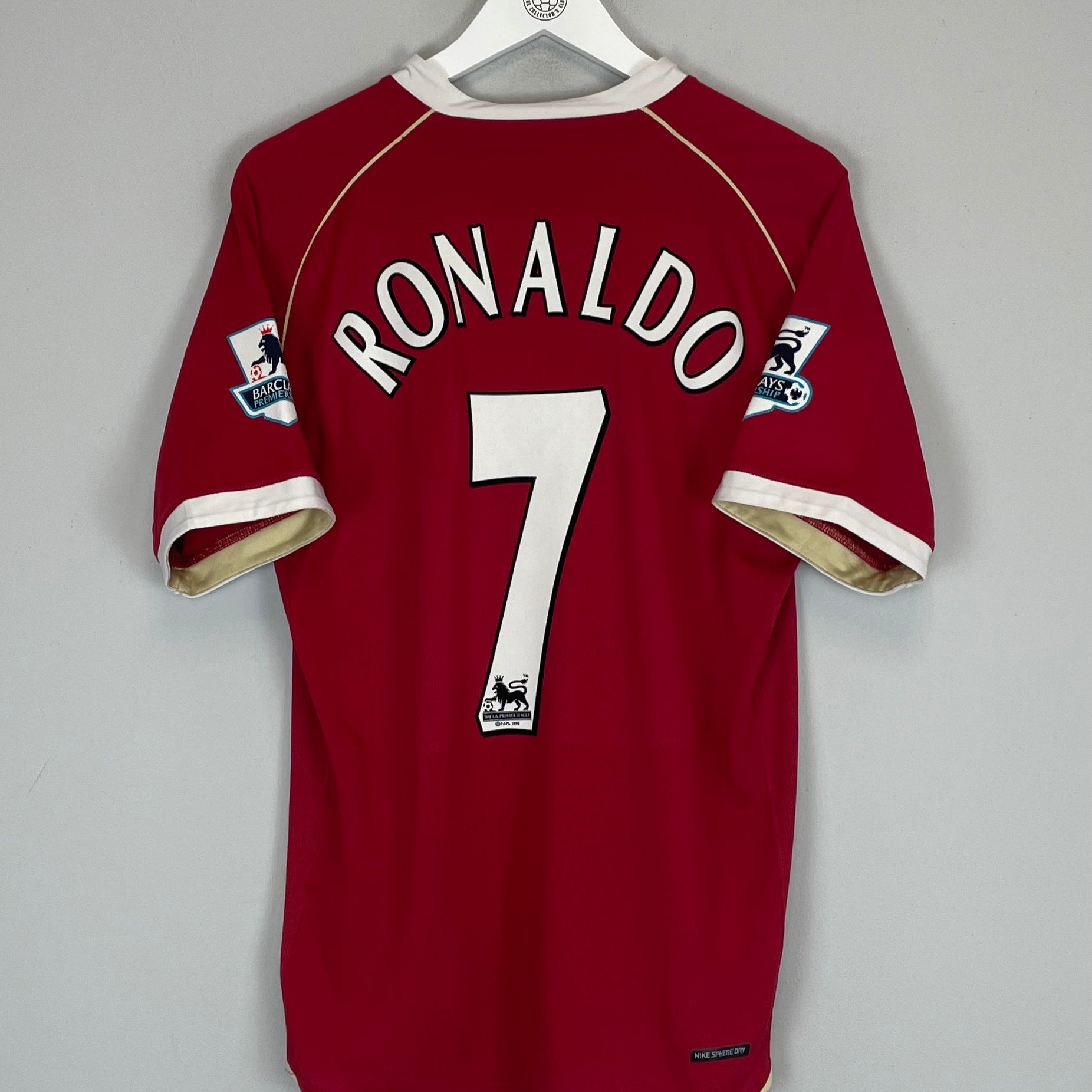 Shop 2006/07 MANCHESTER UNITED RONALDO #7 HOME SHIRT (M) NIKE, classic football shirts, vintage football shirts & retro soccer jerseys at Cult Kits