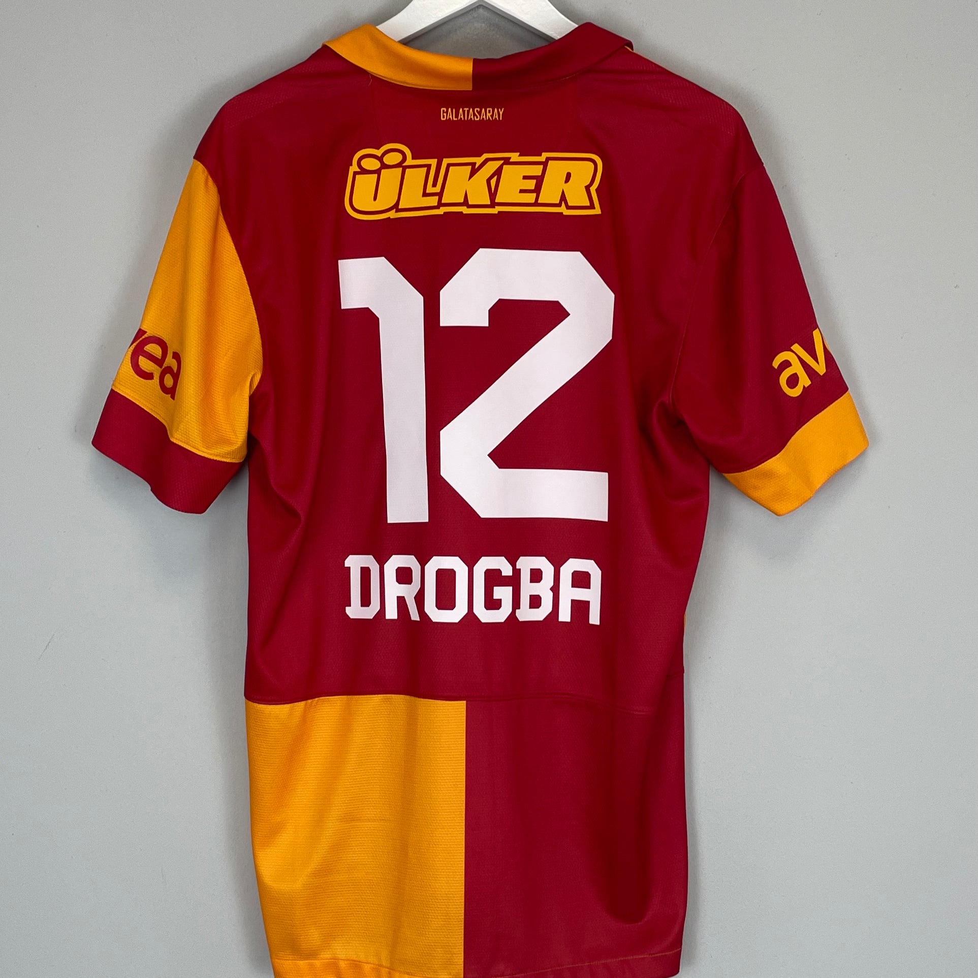 Shop 2012/13 GALATASARAY DROGBA #12 HOME SHIRT (L) NIKE, classic football shirts, vintage football shirts & retro soccer jerseys at Cult Kits