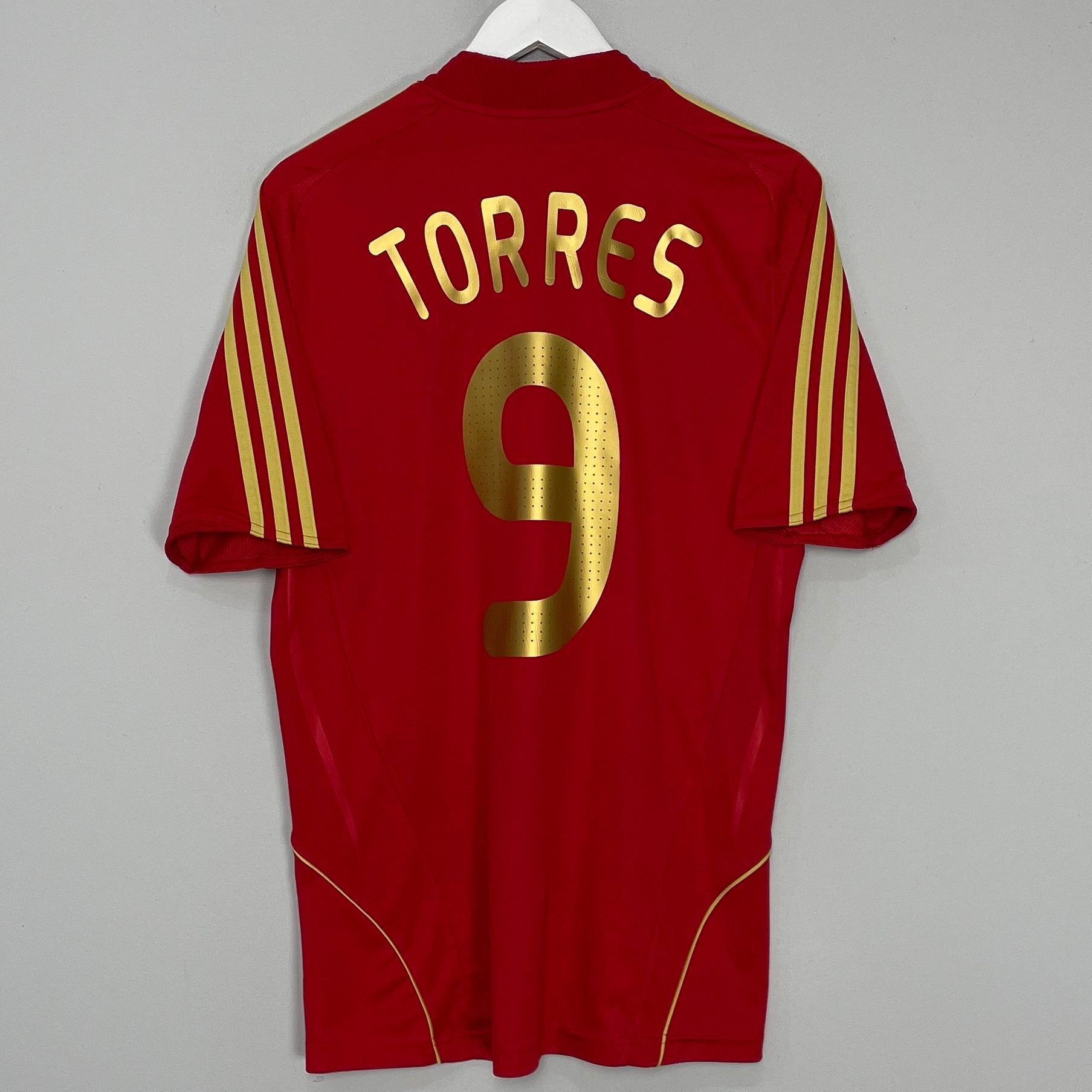 Shop 2008/10 SPAIN TORRES #9 HOME SHIRT (M) ADIDAS, classic football shirts, vintage football shirts & retro soccer jerseys at Cult Kits