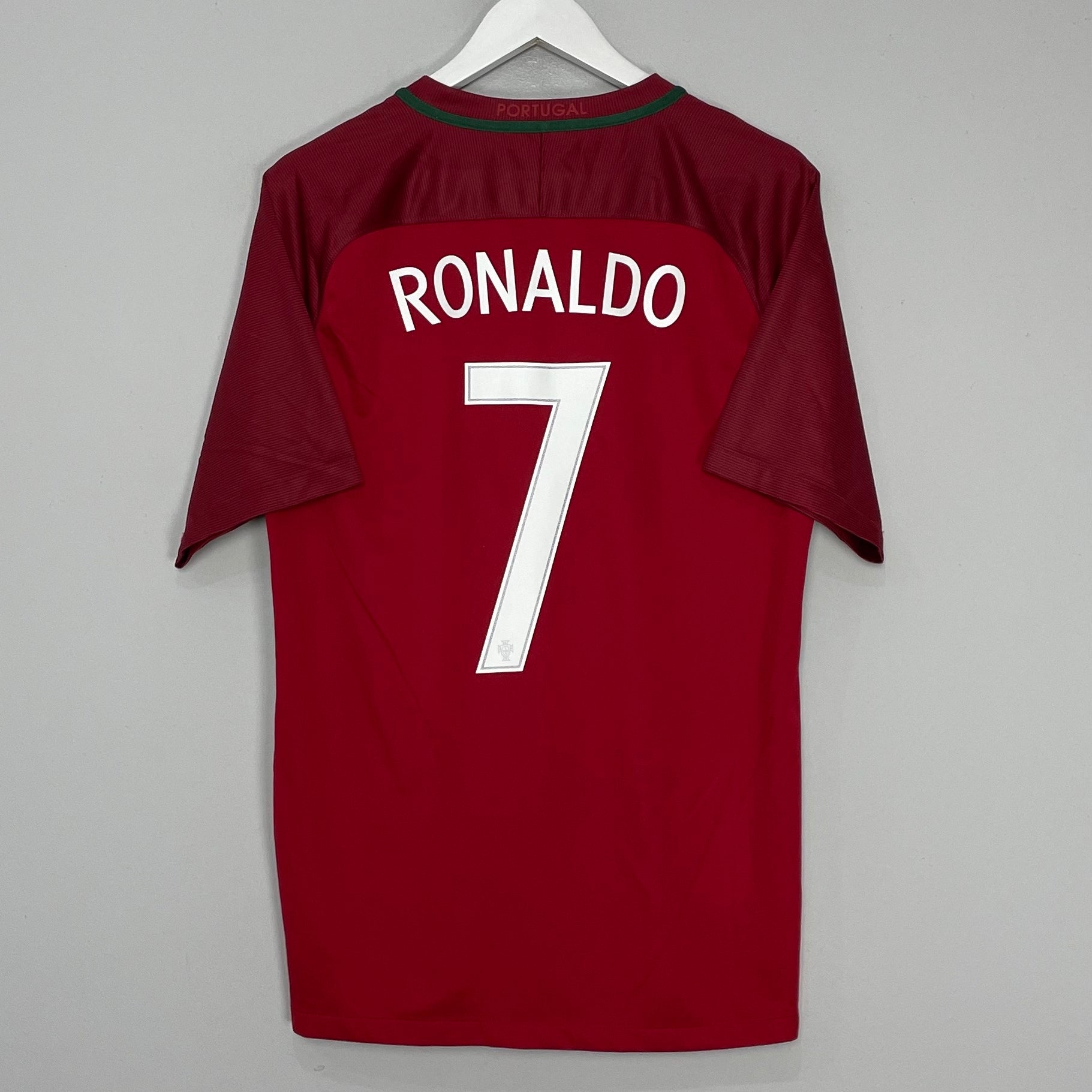 Shop 2016/18 PORTUGAL RONALDO #7 HOME SHIRT (L) NIKE, classic football shirts, vintage football shirts & retro soccer jerseys at Cult Kits