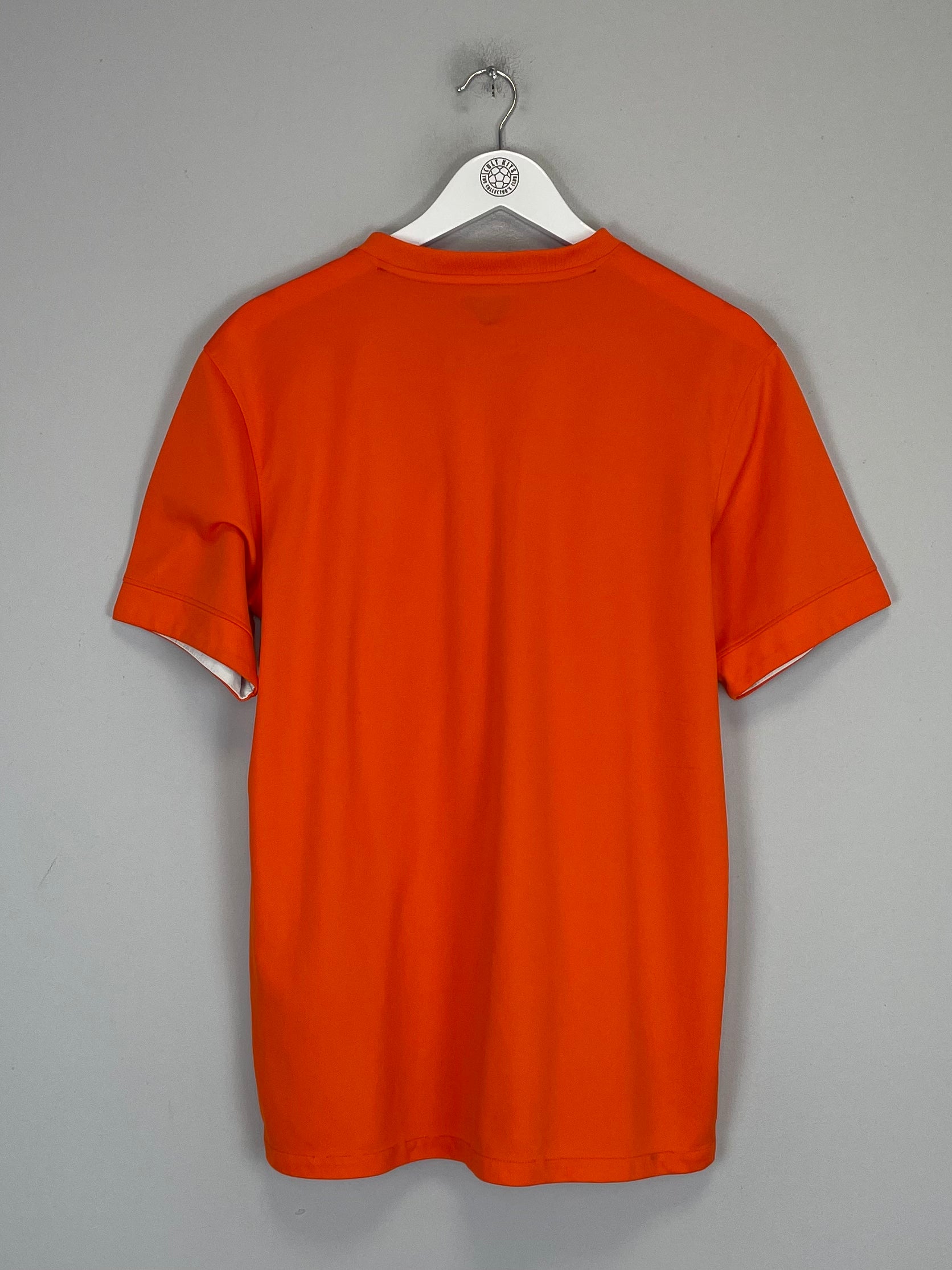 Shop 2014/15 NETHERLANDS HOME SHIRT (L) NIKE, classic football shirts, vintage football shirts & retro soccer jerseys at Cult Kits