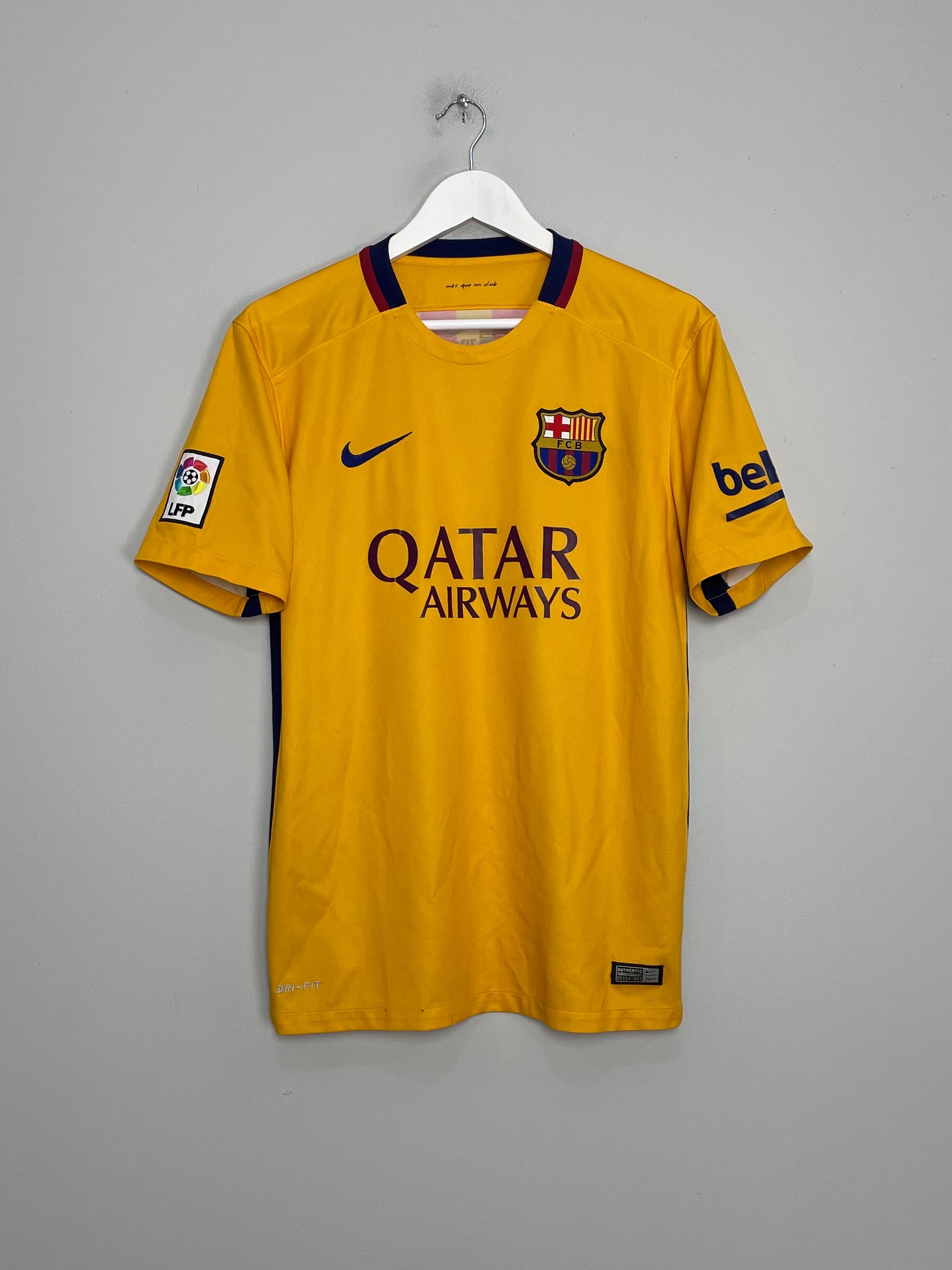 Shop 2015/16 BARCELONA MESSI #10 AWAY SHIRT (M) NIKE, classic football shirts, vintage football shirts & retro soccer jerseys at Cult Kits