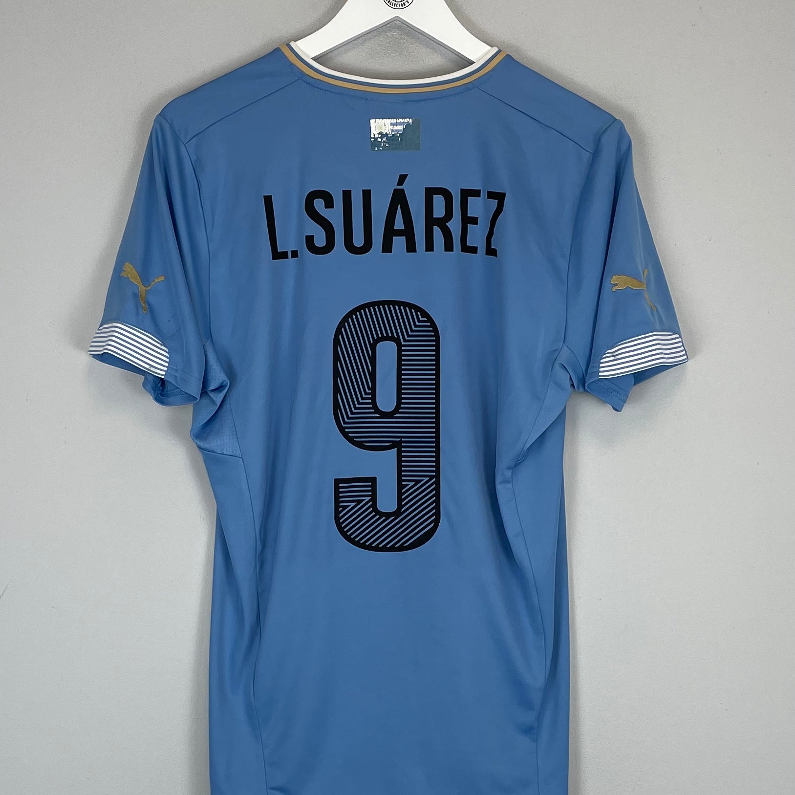 Shop 2014/15 URUGUAY SUAREZ #9 HOME SHIRT (M) PUMA, classic football shirts, vintage football shirts & retro soccer jerseys at Cult Kits