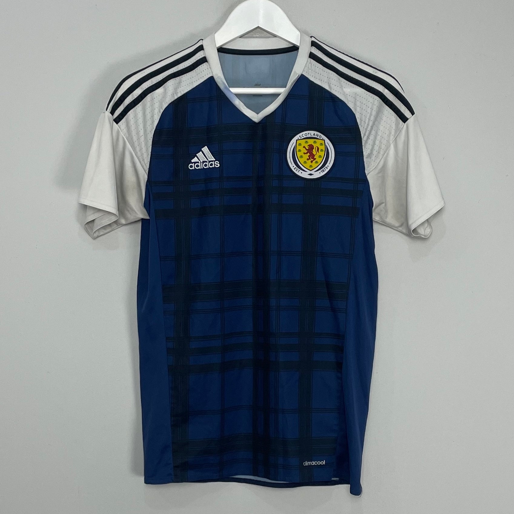 Shop 2016/17 SCOTLAND HOME SHIRT (S) ADIDAS, classic football shirts, vintage football shirts & retro soccer jerseys at Cult Kits