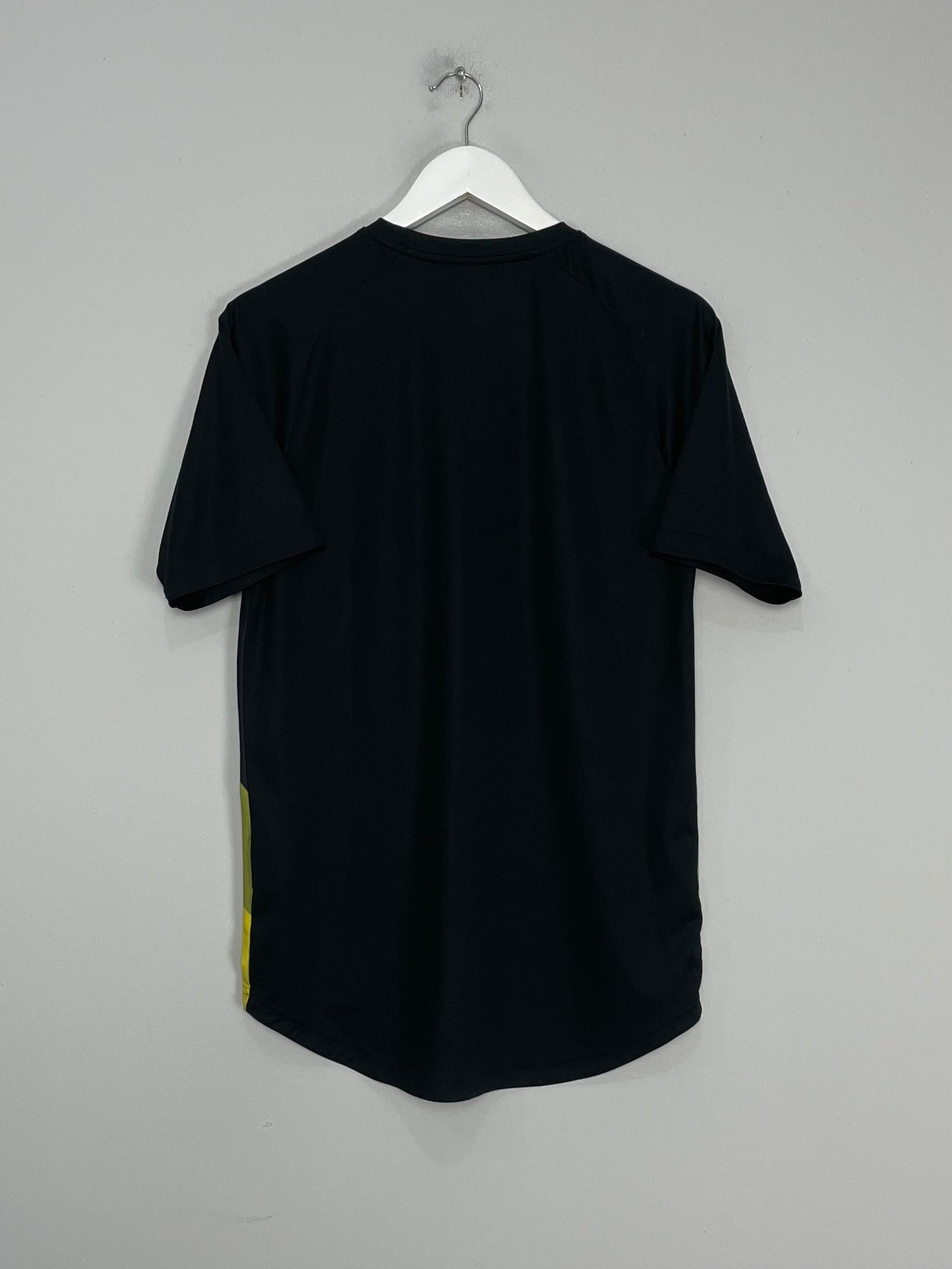 Shop 2019/20 DORTMUND PRE-MATCH SHIRT (M) PUMA, classic football shirts, vintage football shirts & retro soccer jerseys at Cult Kits