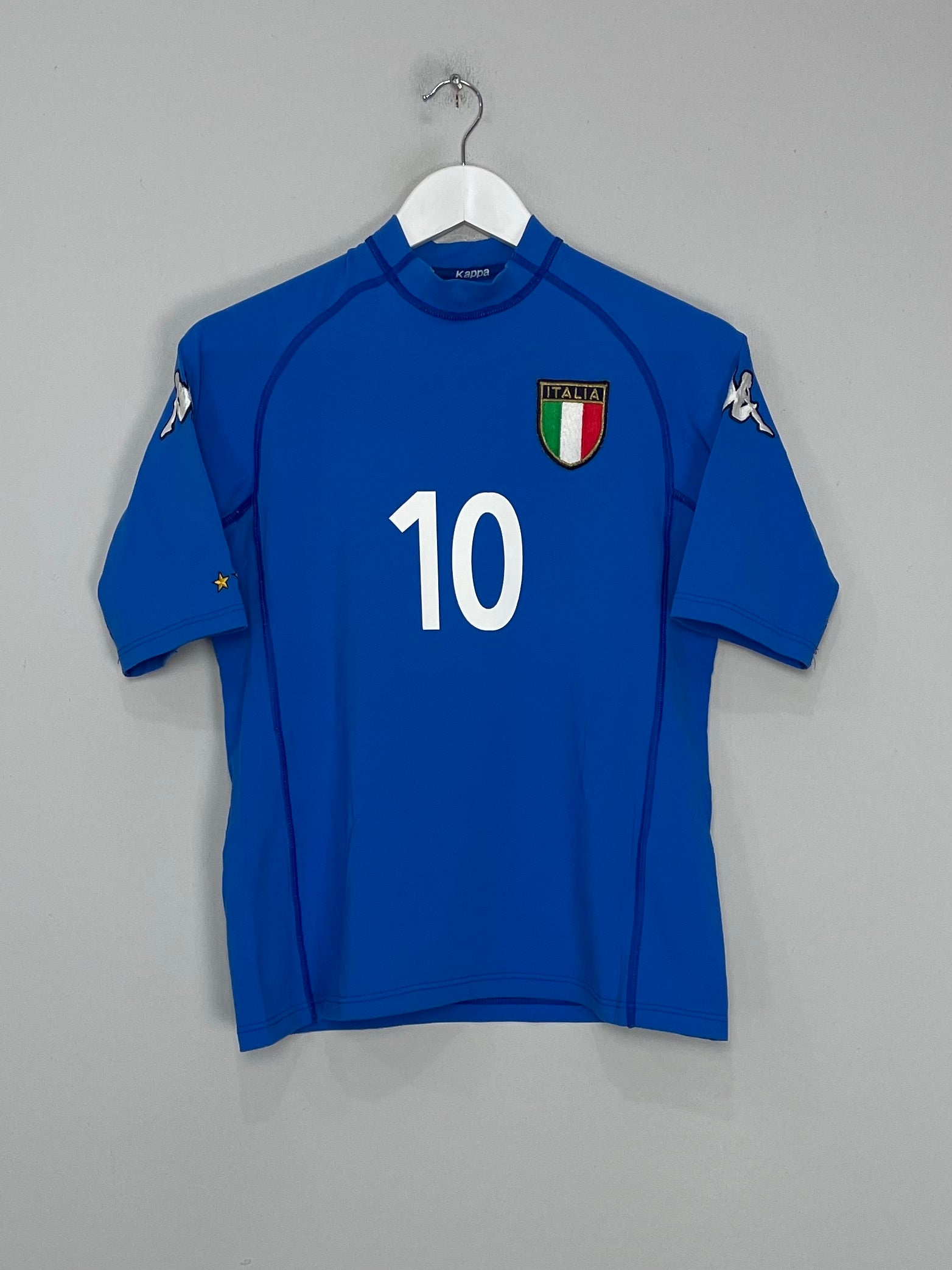 Shop 2000/02 ITALY TOTTI #10 HOME SHIRT (S) KAPPA, classic football shirts, vintage football shirts & retro soccer jerseys at Cult Kits