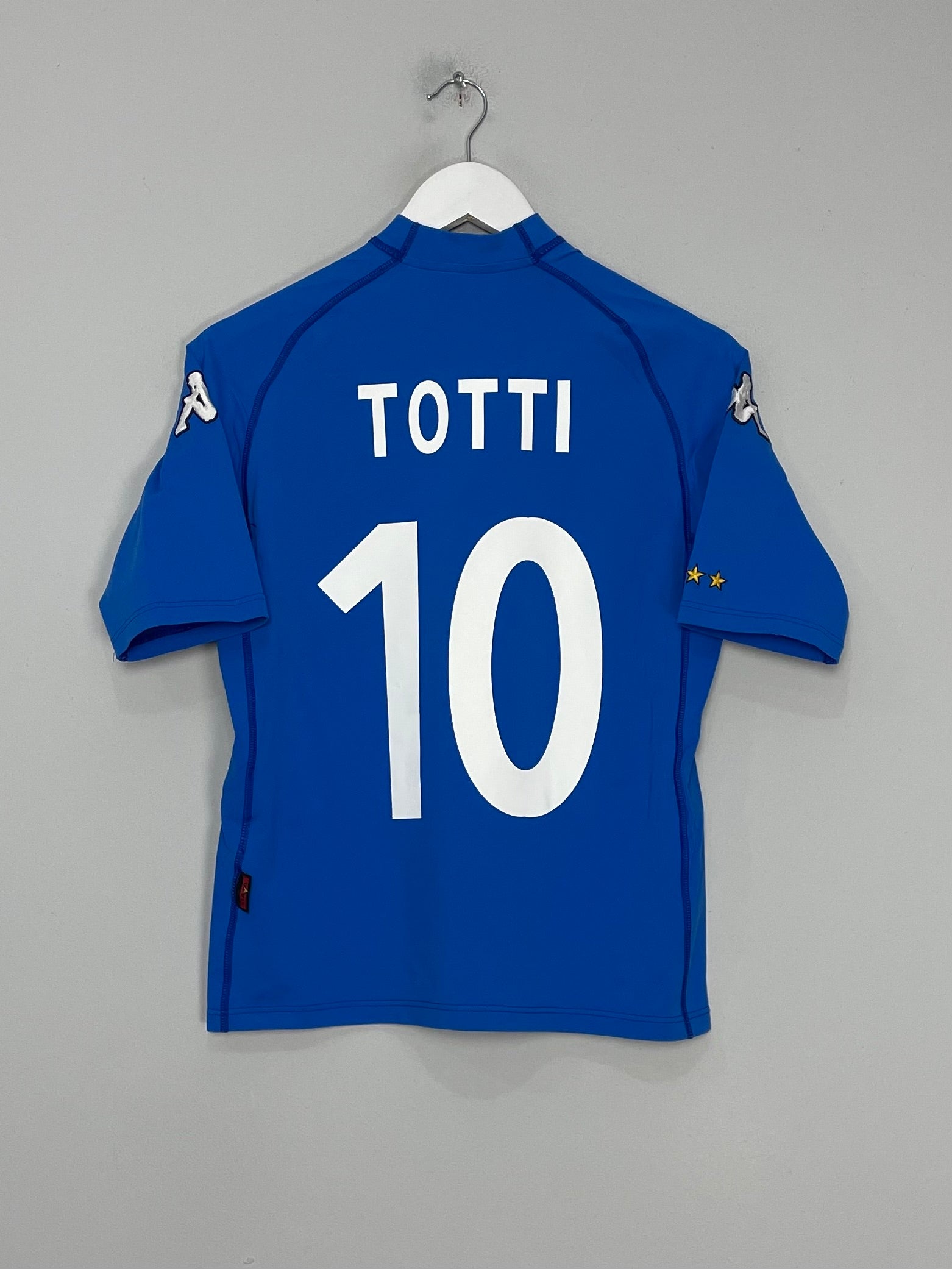 Shop 2000/02 ITALY TOTTI #10 HOME SHIRT (S) KAPPA, classic football shirts, vintage football shirts & retro soccer jerseys at Cult Kits