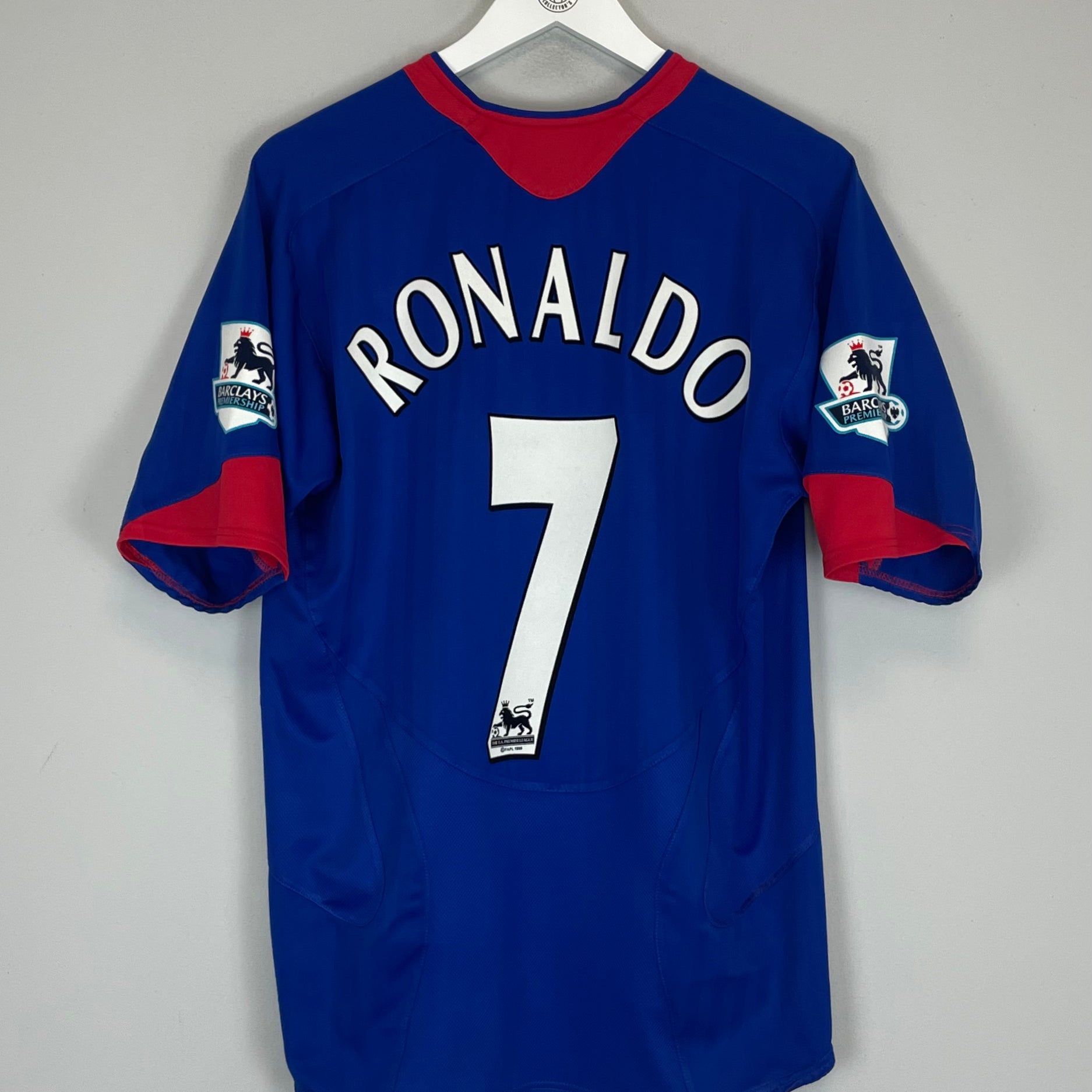 Shop 2005/06 MANCHESTER UNITED RONALDO #7 AWAY SHIRT (L) NIKE, classic football shirts, vintage football shirts & retro soccer jerseys at Cult Kits