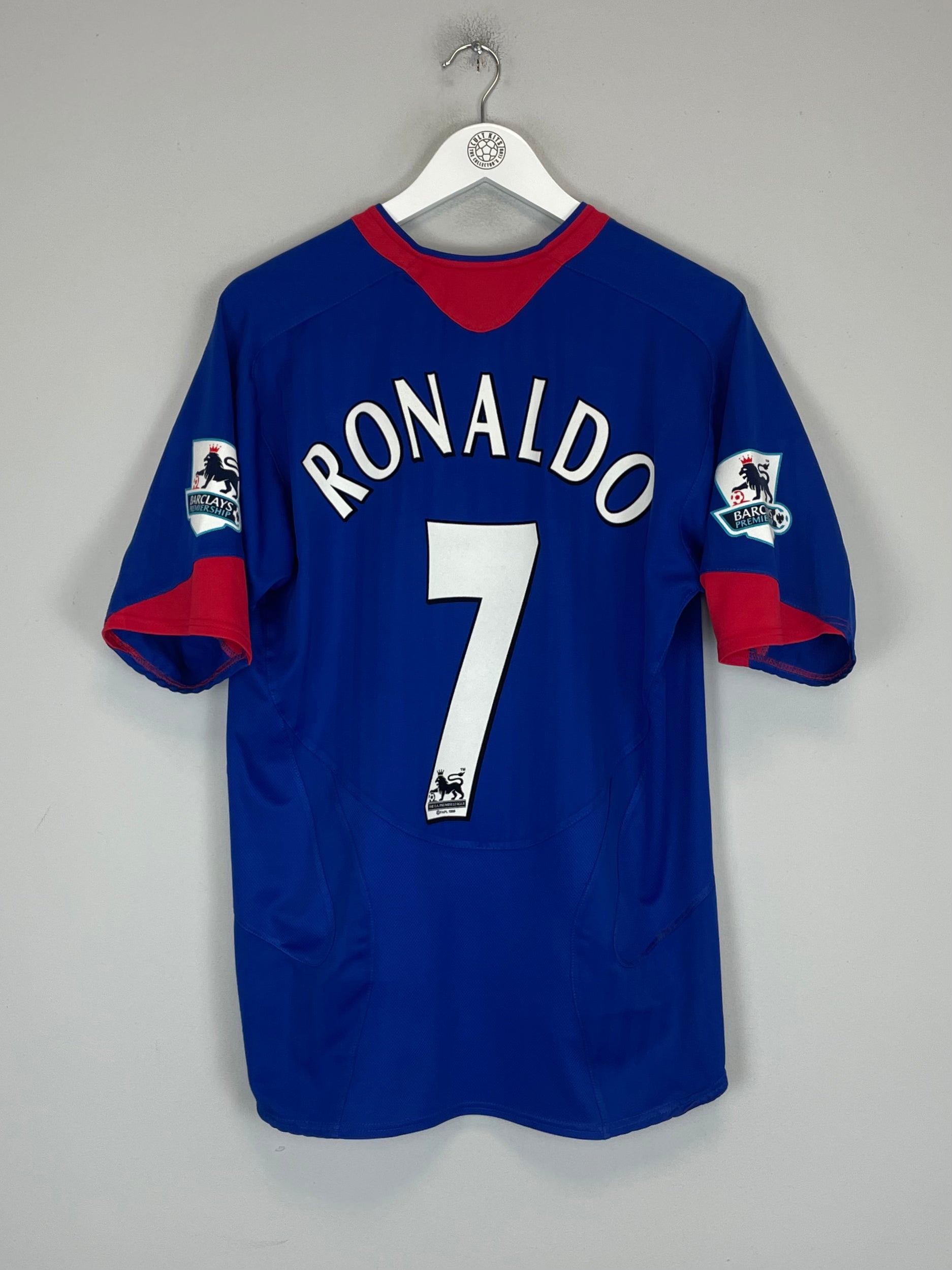 Shop 2005/06 MANCHESTER UNITED RONALDO #7 AWAY SHIRT (L) NIKE, classic football shirts, vintage football shirts & retro soccer jerseys at Cult Kits