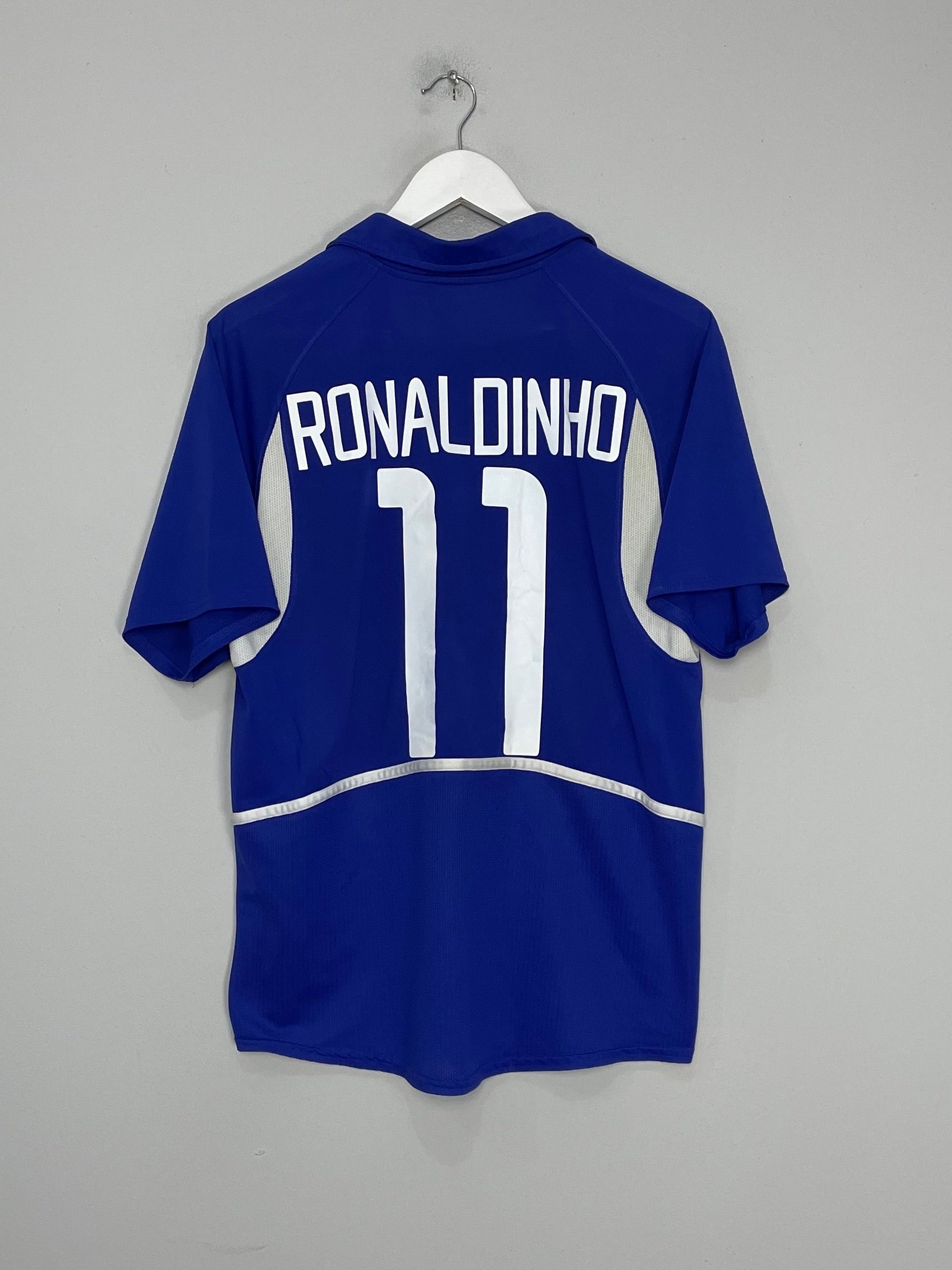 Shop 2002/04 BRAZIL RONALDINHO #10 AWAY SHIRT (M) NIKE, classic football shirts, vintage football shirts & retro soccer jerseys at Cult Kits