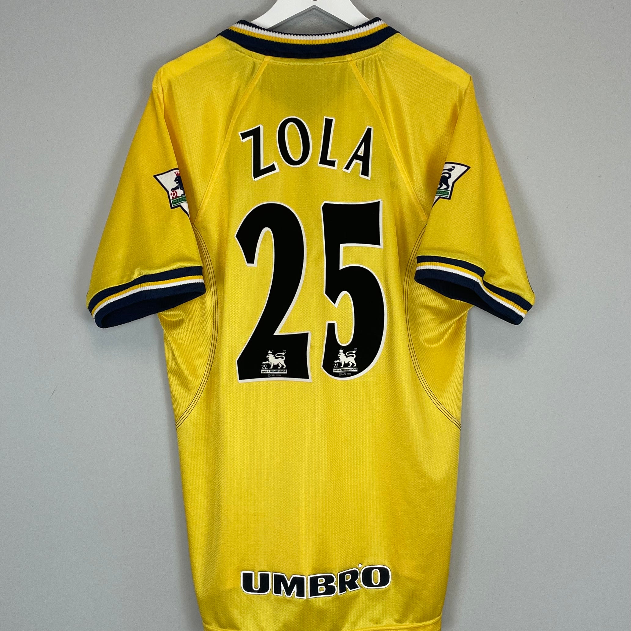 Shop 1998/00 CHELSEA ZOLA #25 THIRD SHIRT (L) UMBRO, classic football shirts, vintage football shirts & retro soccer jerseys at Cult Kits