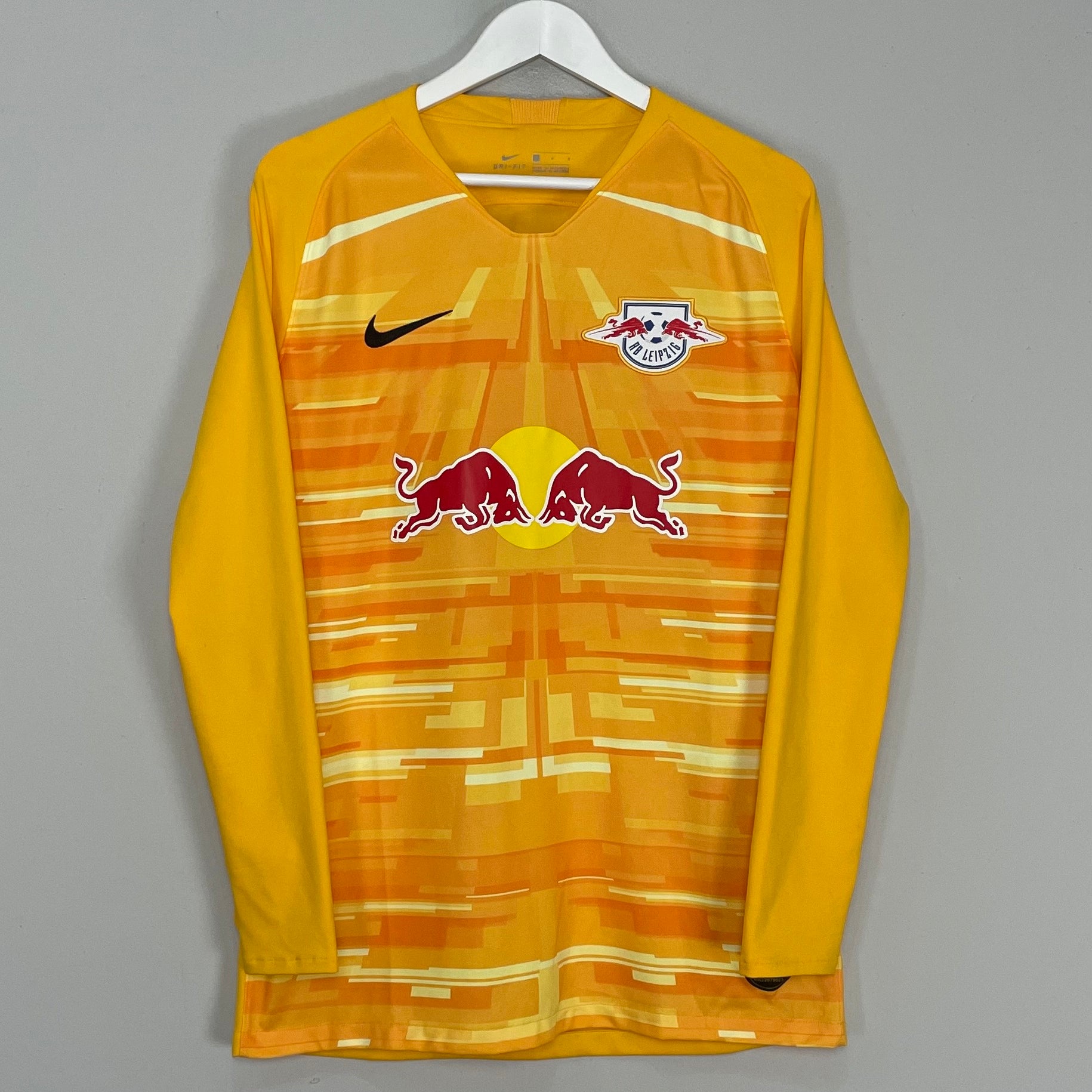Shop 2019/20 RB LEIPZIG GK SHIRT (L) NIKE, classic football shirts, vintage football shirts & retro soccer jerseys at Cult Kits