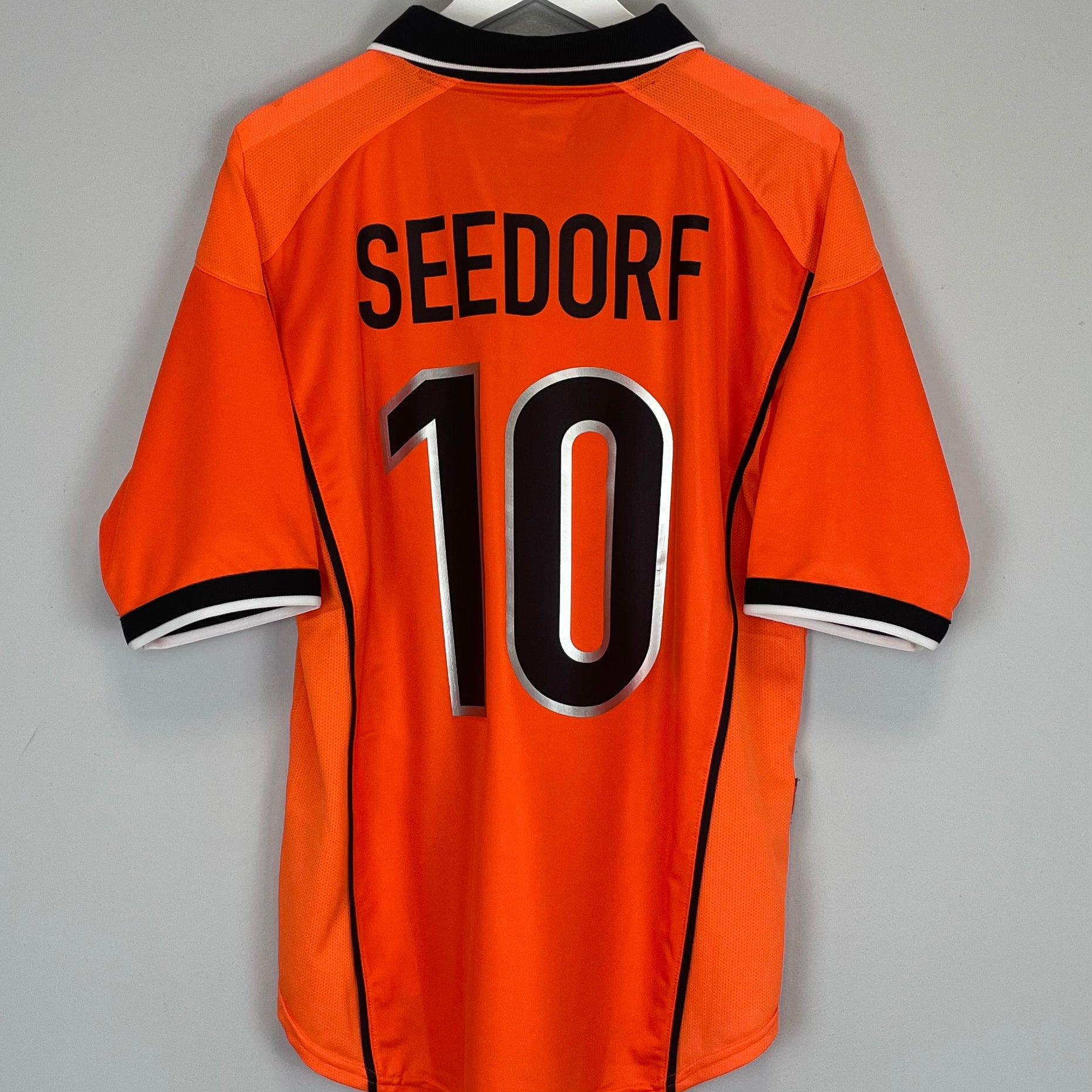 Shop 1998/00 NETHERLANDS SEEDORF #10 HOME SHIRT (L) NIKE, classic football shirts, vintage football shirts & retro soccer jerseys at Cult Kits