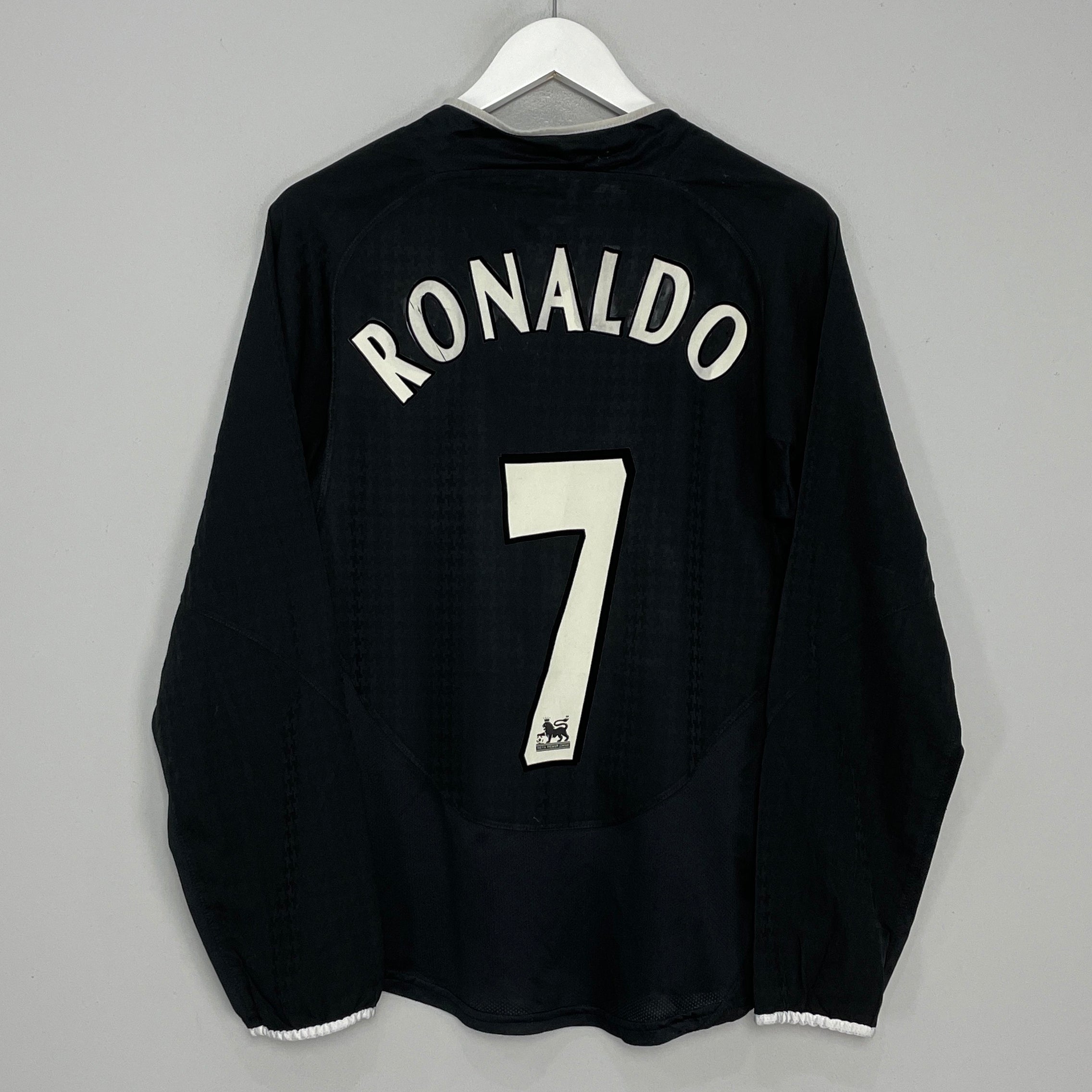 Shop 2003/05 MANCHESTER UNITED RONALDO #7 L/S AWAY SHIRT (S) NIKE, classic football shirts, vintage football shirts & retro soccer jerseys at Cult Kits