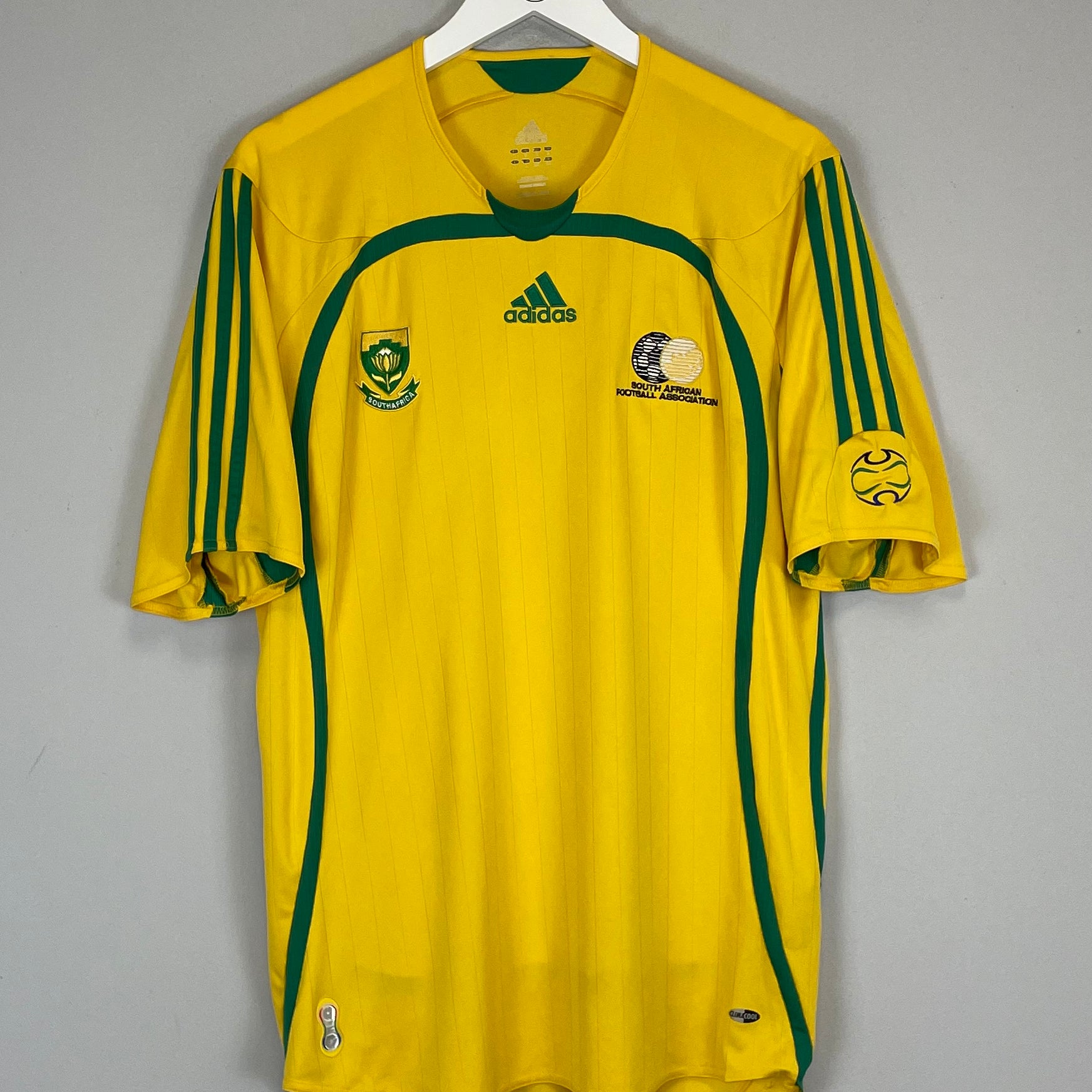 Shop 2006 SOUTH AFRICA HOME SHIRT (L) ADIDAS, classic football shirts, vintage football shirts & retro soccer jerseys at Cult Kits