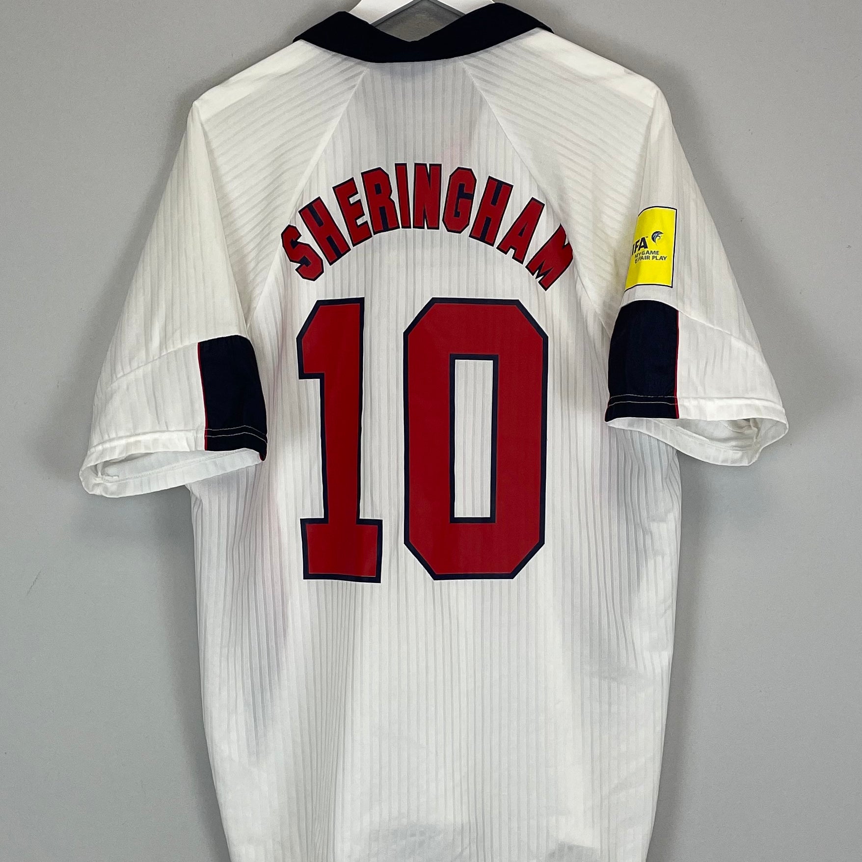 Shop 1997/99 ENGLAND SHERINGHAM #10 HOME SHIRT (XL) UMBRO, classic football shirts, vintage football shirts & retro soccer jerseys at Cult Kits