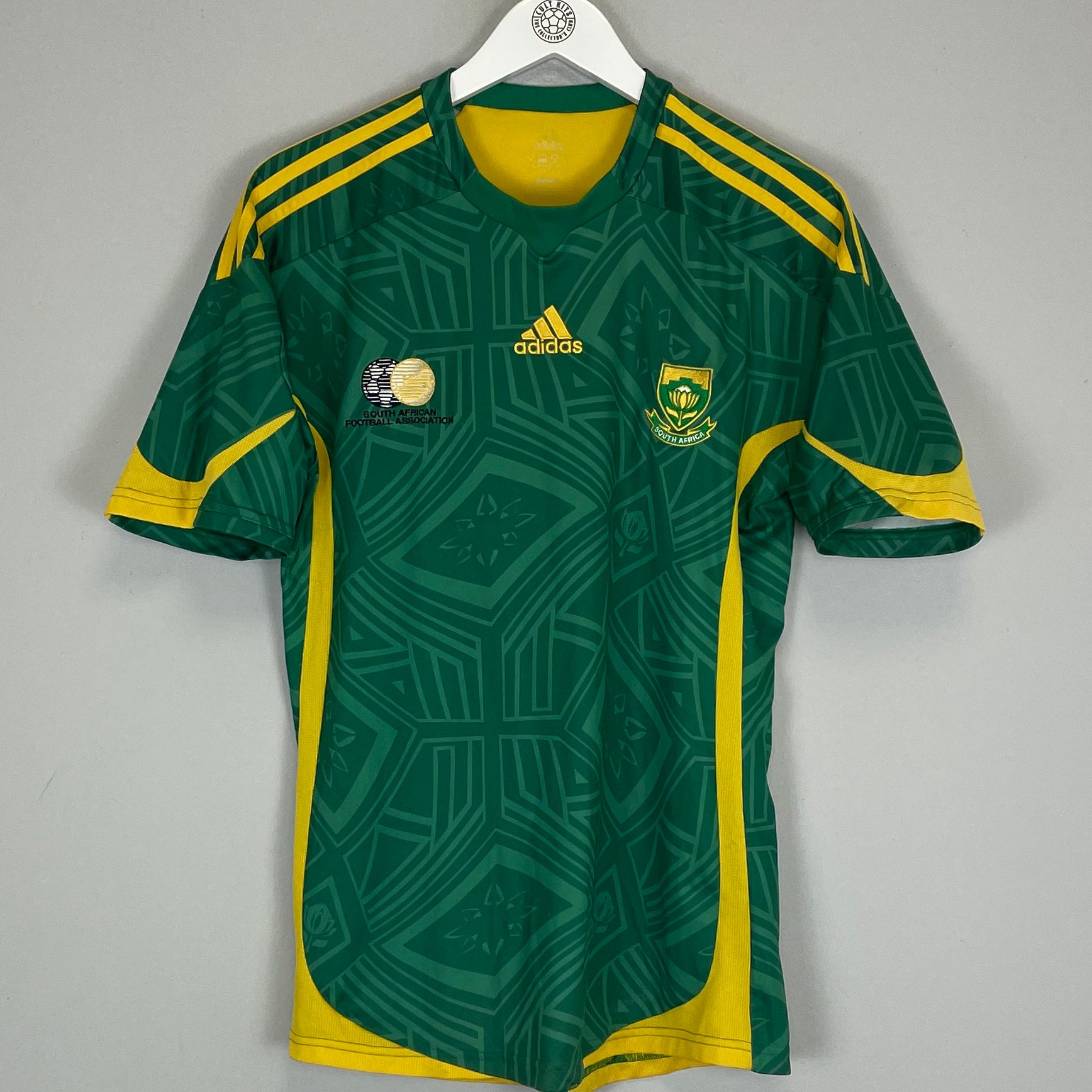 Shop 2008/09 SOUTH AFRICA AWAY SHIRT (M) ADIDAS, classic football shirts, vintage football shirts & retro soccer jerseys at Cult Kits