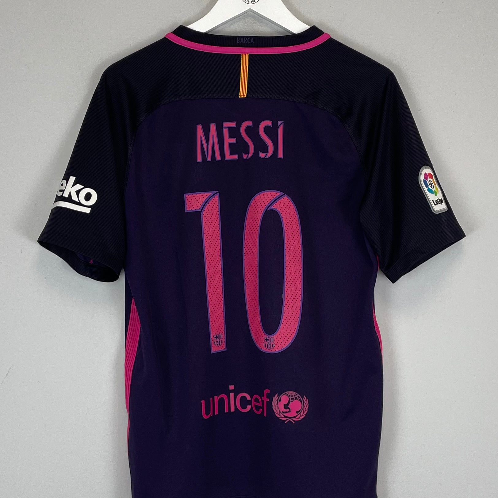 Shop 2016/17 BARCELONA MESSI #10 THIRD SHIRT (M) NIKE, classic football shirts, vintage football shirts & retro soccer jerseys at Cult Kits