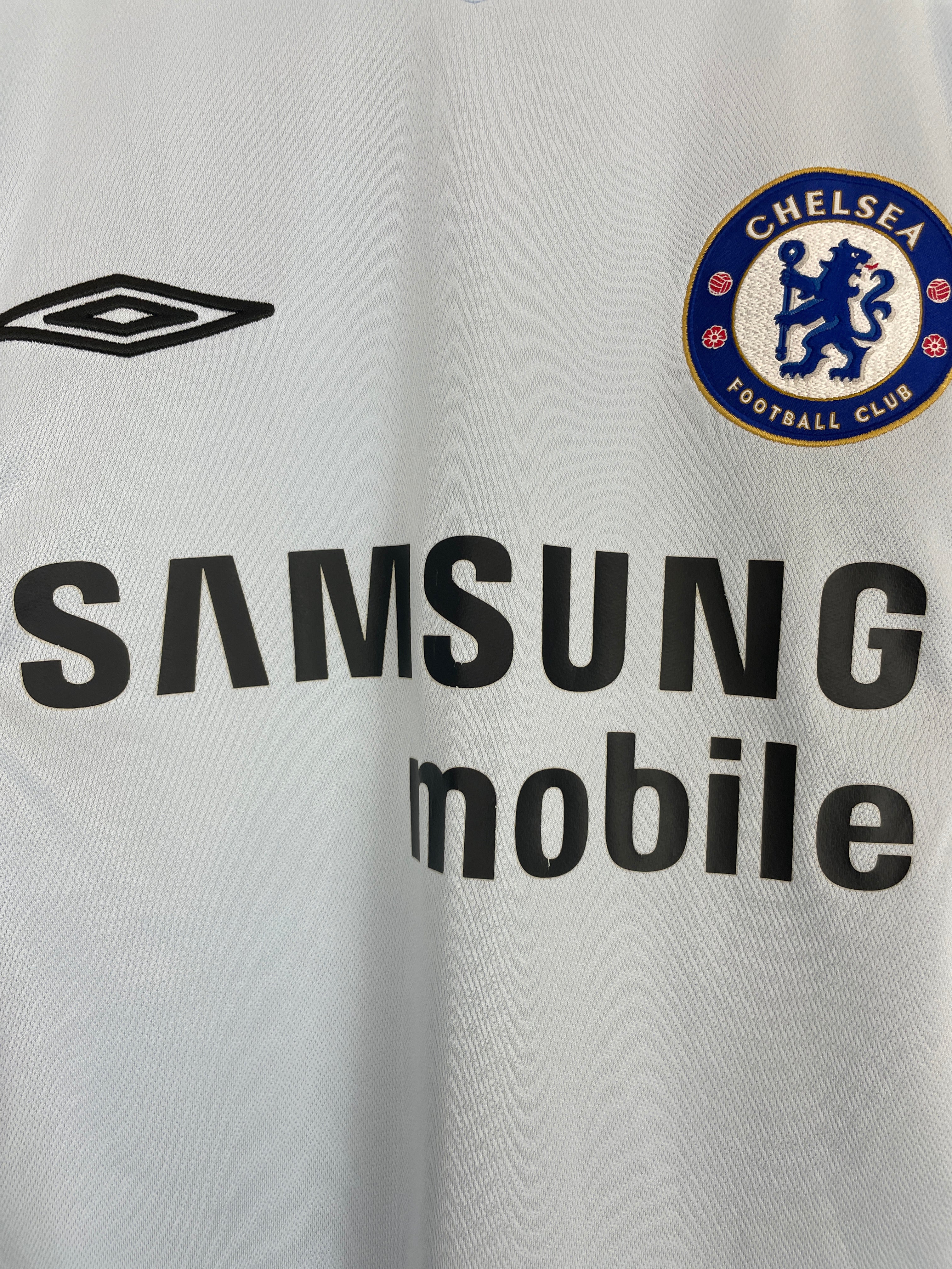 Shop 2005/06 CHELSEA LAMPARD #8 AWAY SHIRT (S) UMBRO, classic football shirts, vintage football shirts & retro soccer jerseys at Cult Kits
