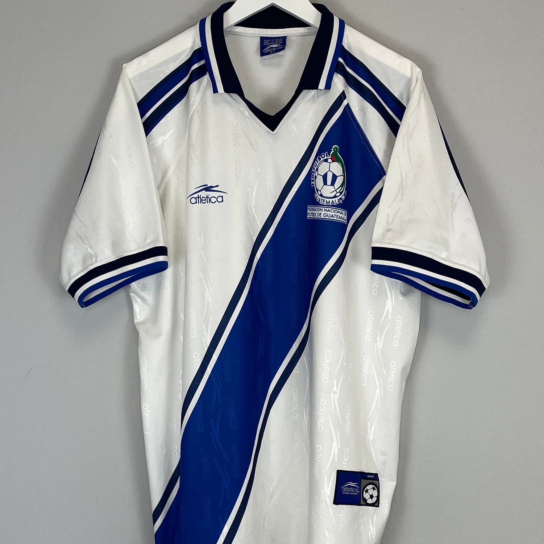 Shop 1999/02 GUATEMALA HOME SHIRT (L) ATLETICA, classic football shirts, vintage football shirts & retro soccer jerseys at Cult Kits