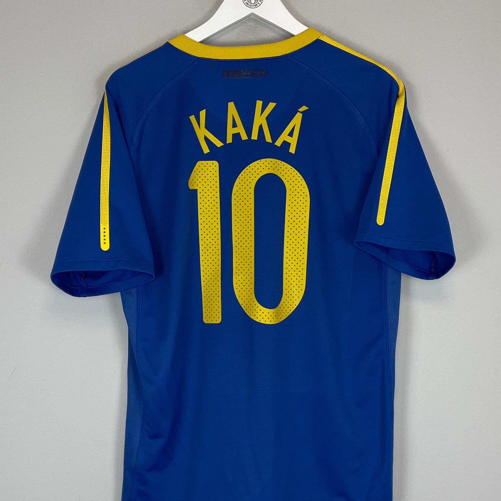 Shop 2010/11 BRAZIL KAKA #10 AWAY SHIRT (L) NIKE, classic football shirts, vintage football shirts & retro soccer jerseys at Cult Kits
