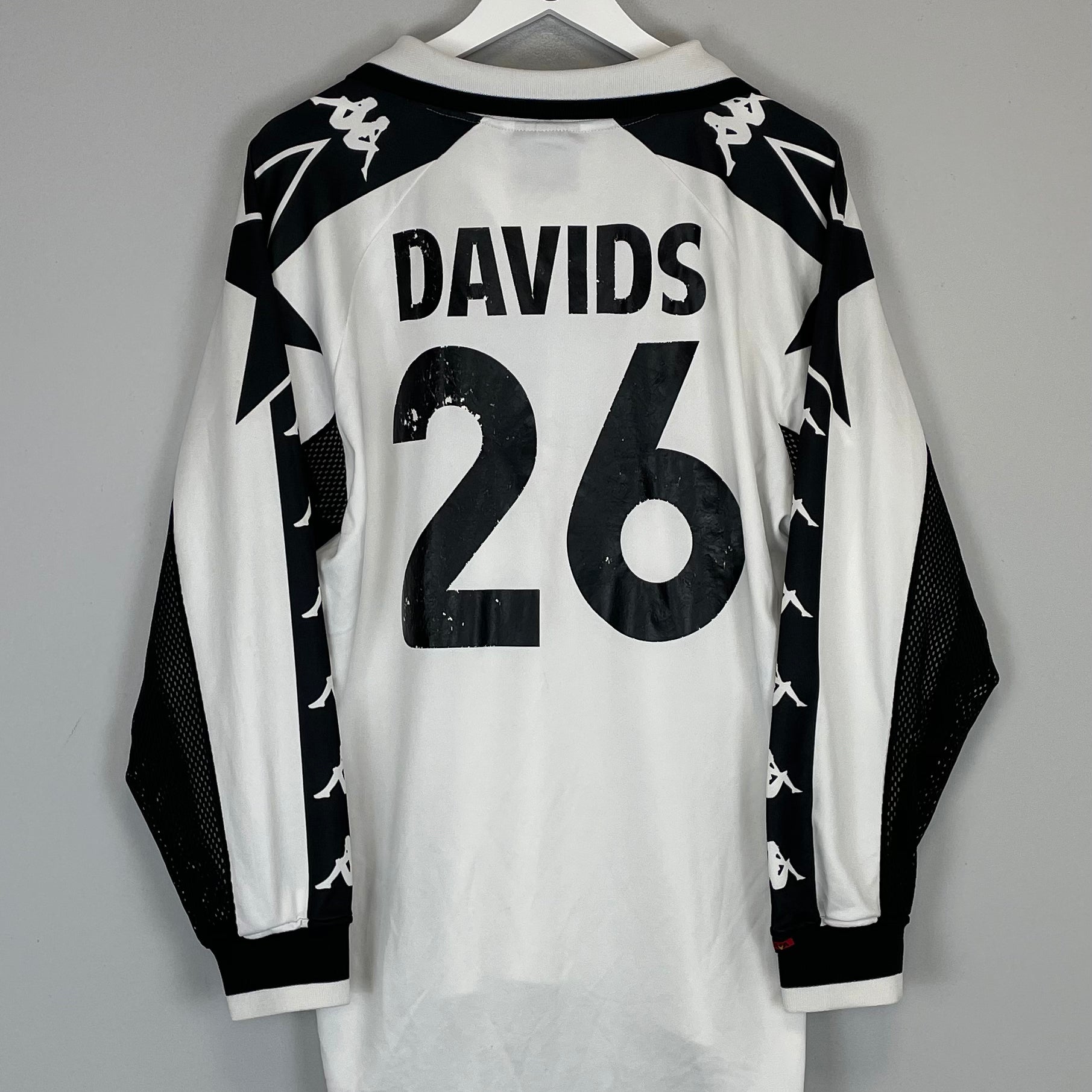 Shop 1998/99 JUVENTUS DAVIDS #26 L/S AWAY SHIRT (XL) KAPPA, classic football shirts, vintage football shirts & retro soccer jerseys at Cult Kits