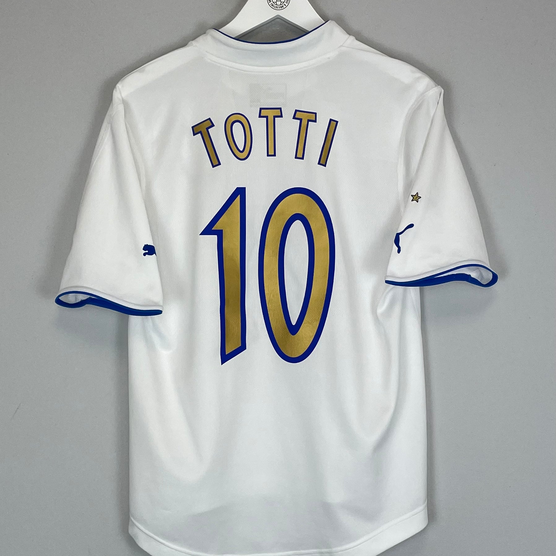 Shop 2003/04 ITALY TOTTI #10 AWAY SHIRT (M) PUMA, classic football shirts, vintage football shirts & retro soccer jerseys at Cult Kits