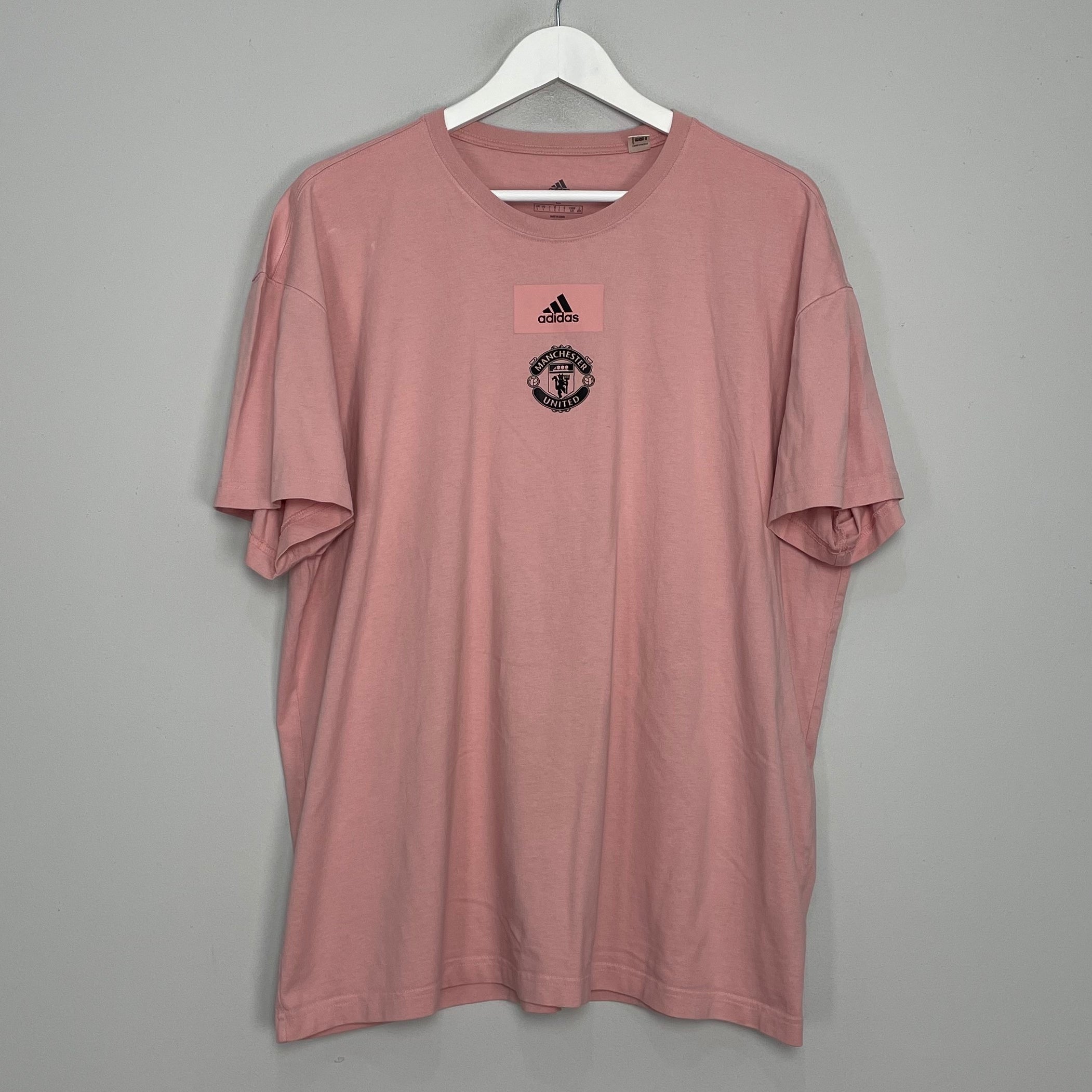 Shop 2021/22 MANCHESTER UNITED T-SHIRT (L) ADIDAS, classic football shirts, vintage football shirts & retro soccer jerseys at Cult Kits