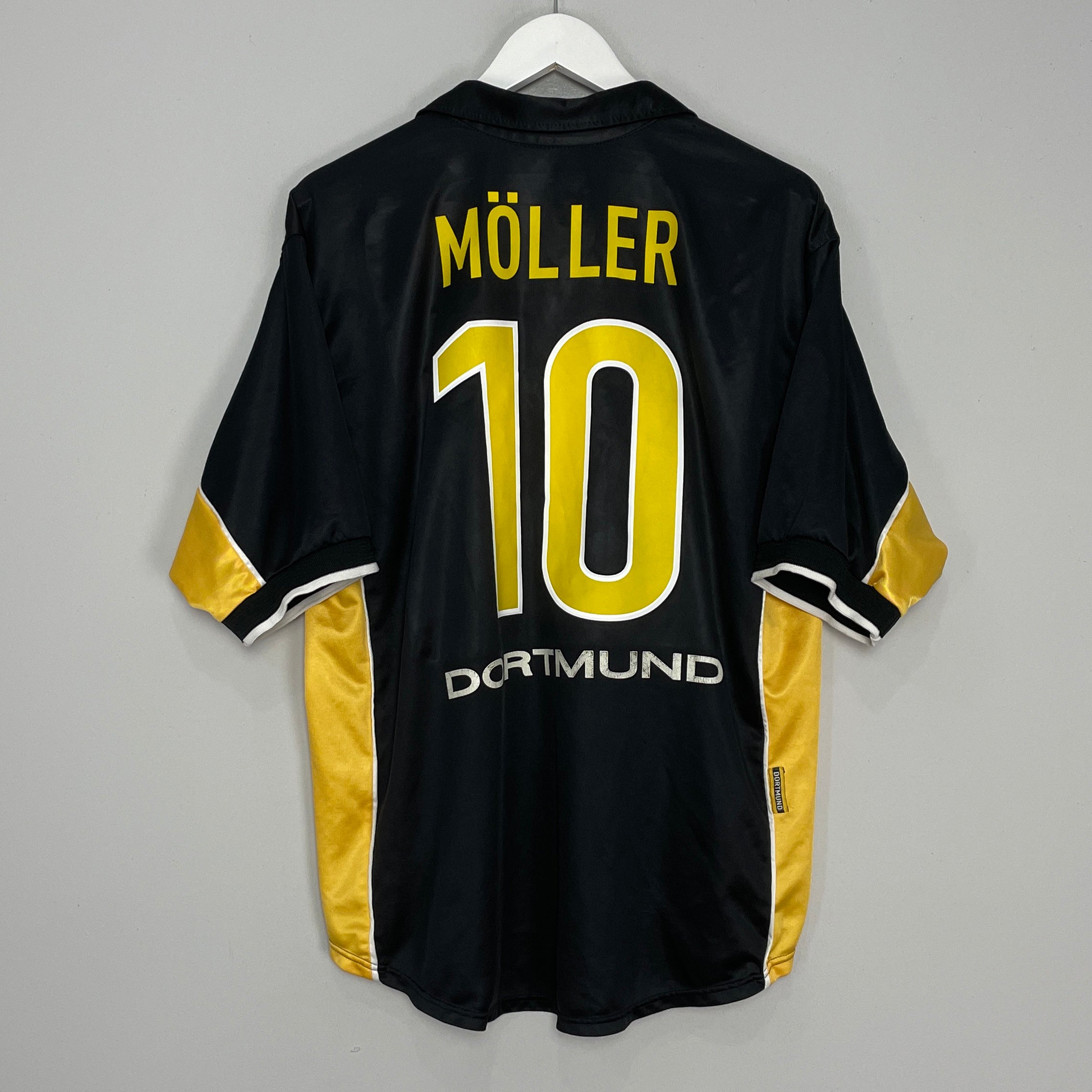 Shop 1998/00 DORTMUND MOLLER #10 AWAY SHIRT (L) NIKE, classic football shirts, vintage football shirts & retro soccer jerseys at Cult Kits