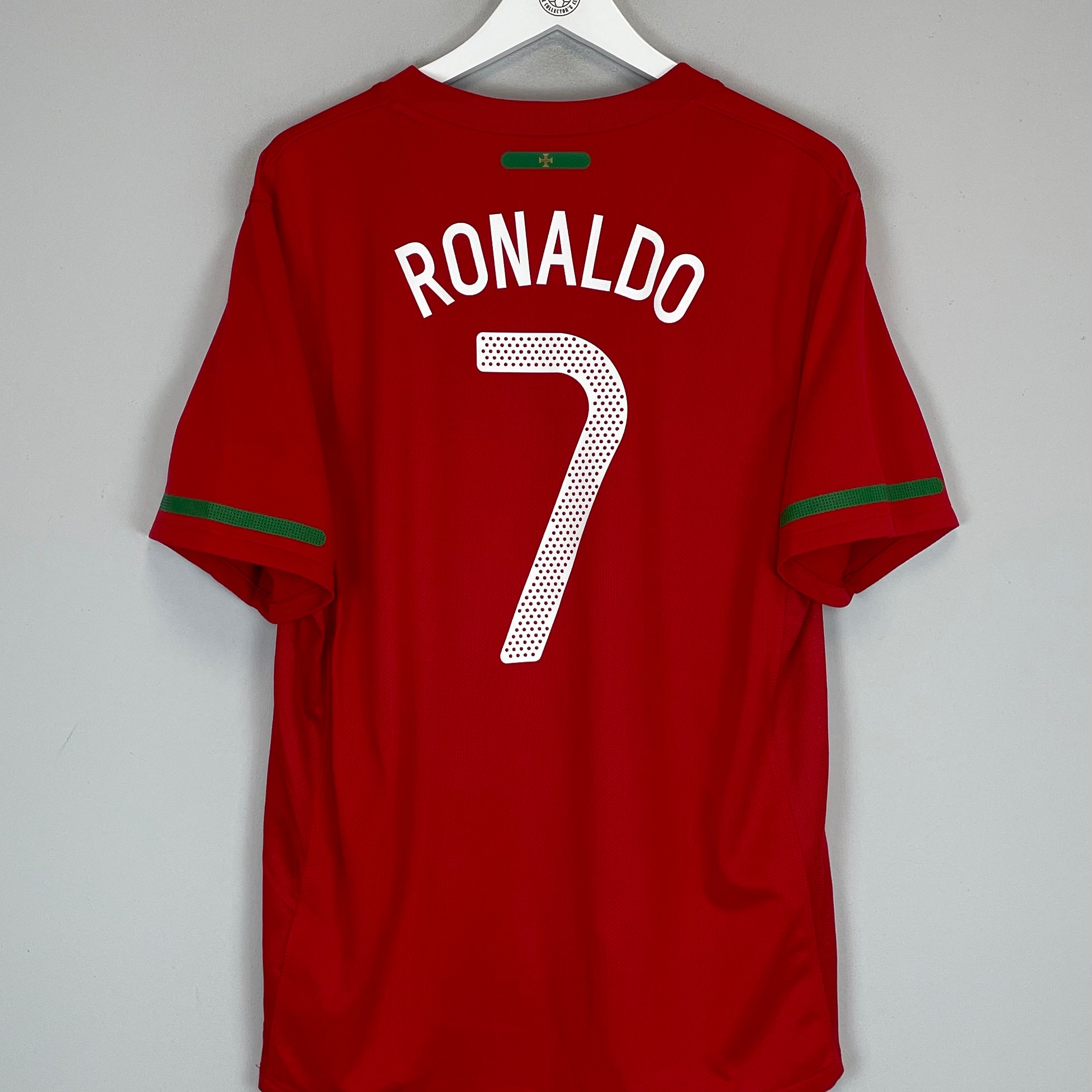 Shop 2010/11 PORTUGAL RONALDO #7 HOME SHIRT (L) NIKE, classic football shirts, vintage football shirts & retro soccer jerseys at Cult Kits