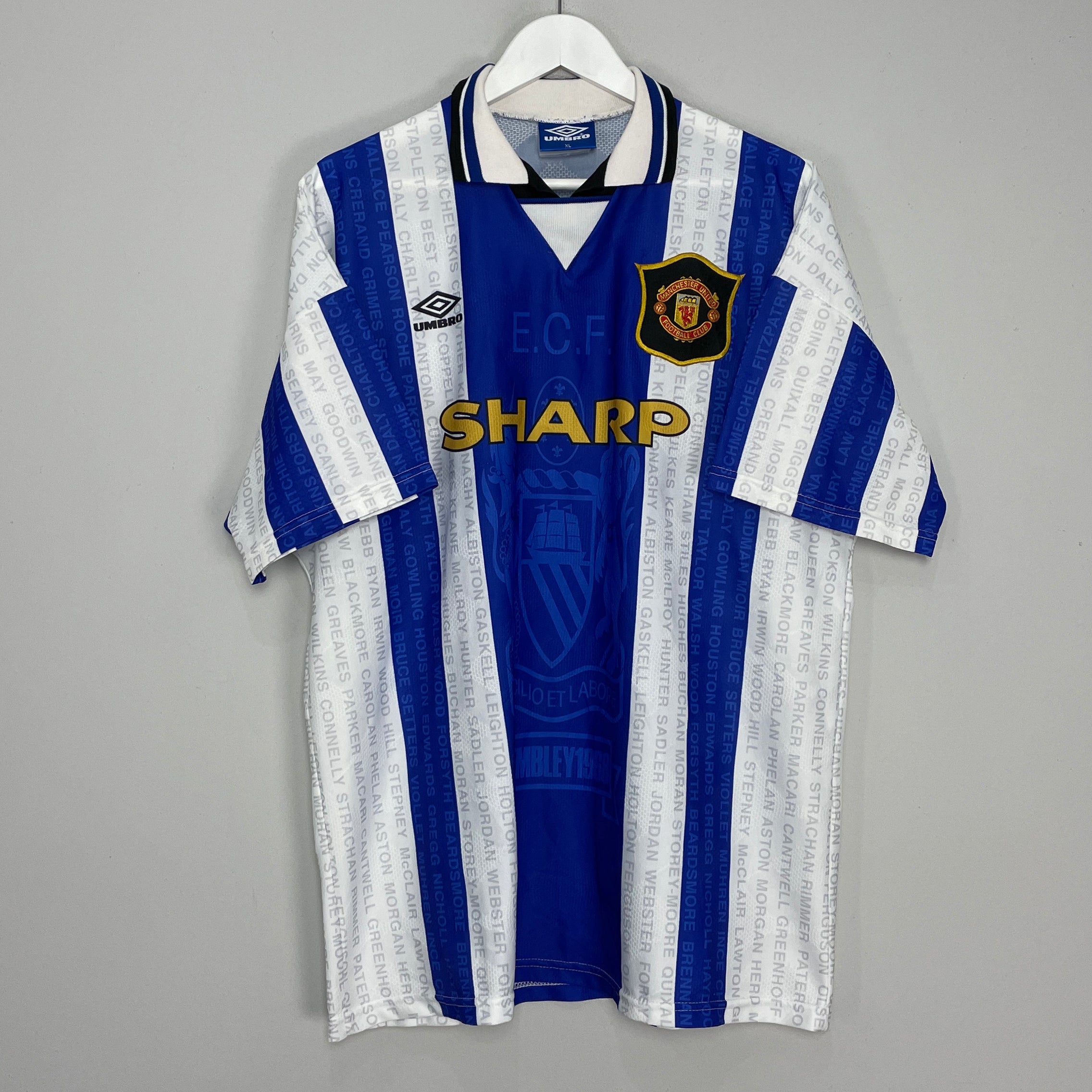 Shop 1994/96 MANCHESTER UNITED THIRD SHIRT (XL) UMBRO, classic football shirts, vintage football shirts & retro soccer jerseys at Cult Kits